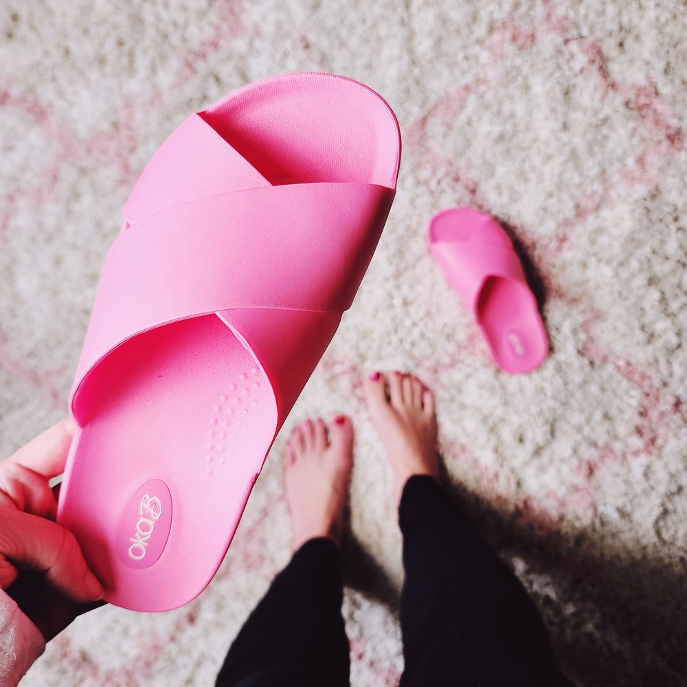 pink-slides-for-women.jpg