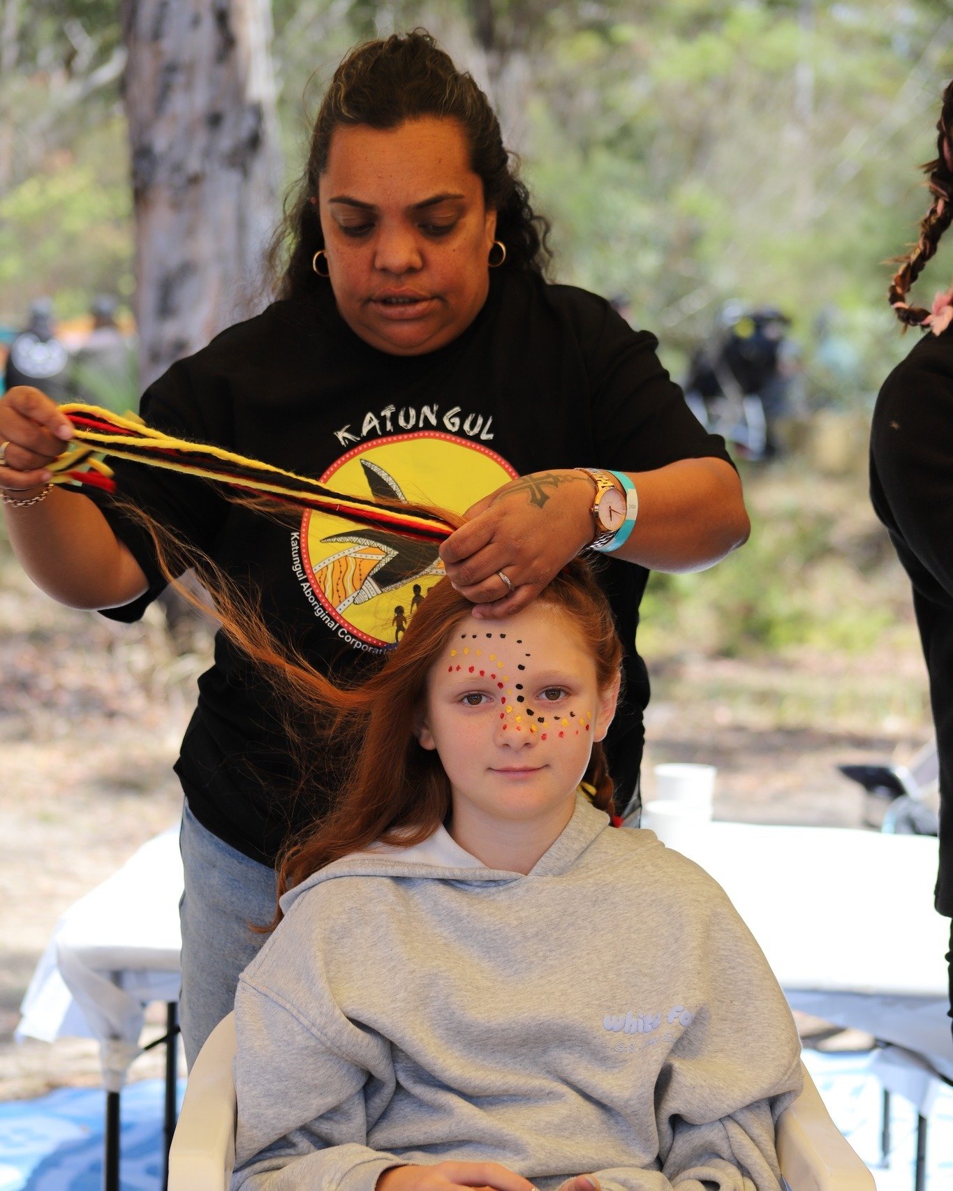 KIDS can come to Giiyong Festival for FREE! Under 18s get in for free, simply register at the gate on entry or register online when buying your adult tickets &gt;&gt; LINK IN PROFILE

There's loads for them to do - painting, face painting, hair braid