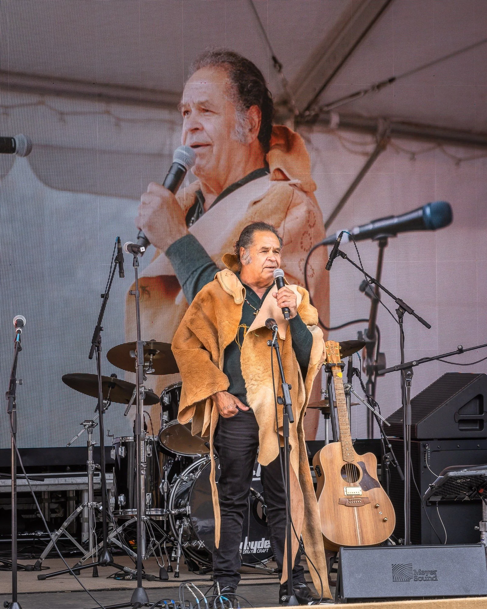 As the images and video from our Media Team come pouring in, we get to relive it all over again! The incredible Giiyong Festival 2025! 

Featured here: Welcome from Uncle BJ Cruse, MC @shiraleehood  and @duurunu_miru 's opening dance under our beauti