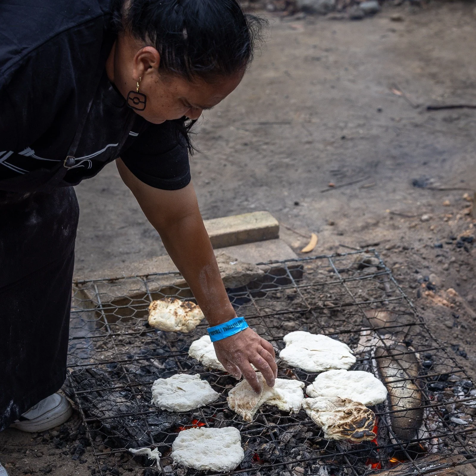 JOHNNY CAKES! Black Olive and Giiyong Festival's Artistic Director Alison Simpson partnered up at this year's event to talk about Johnny Cakes - their history, their significance and how to make them. 

With knowledge passed from her Nan and having d