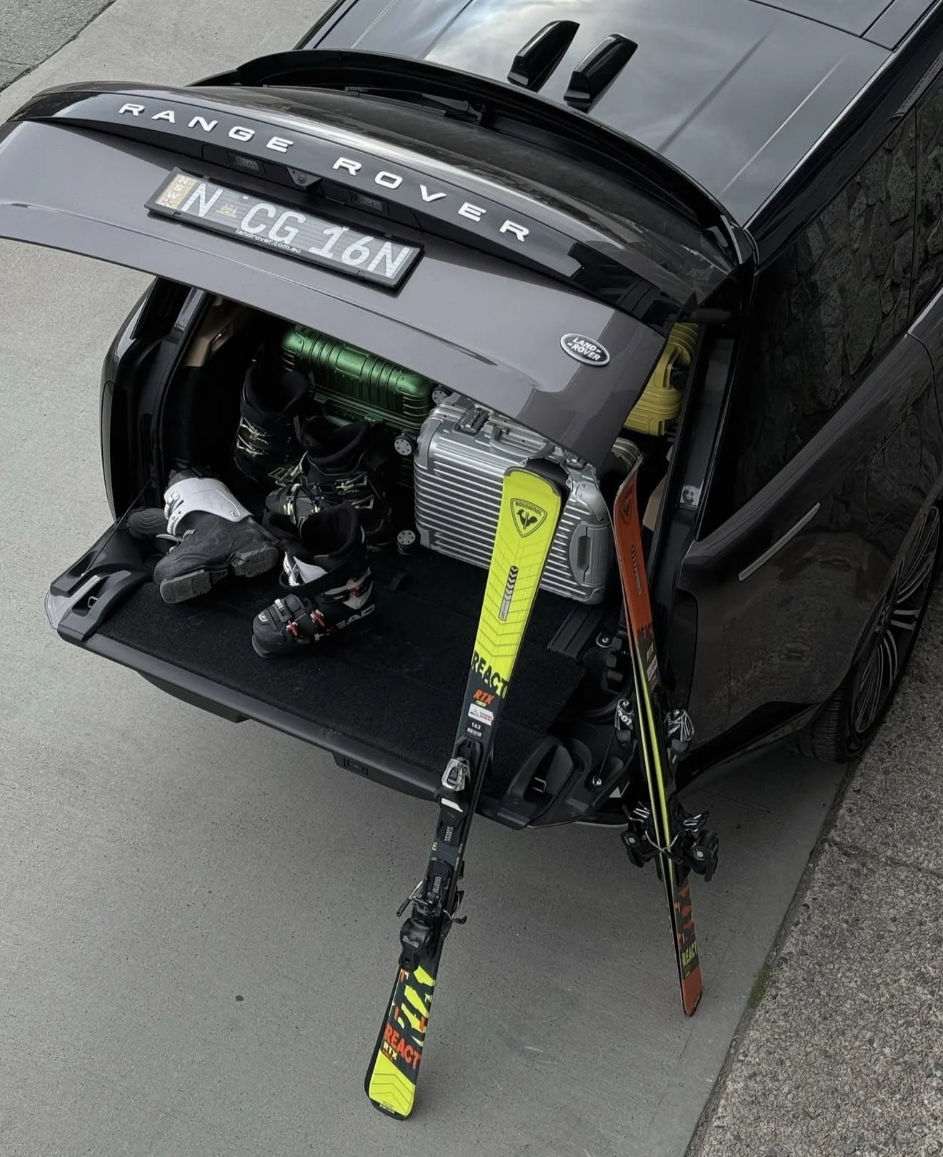 Range Rover Thredbo.jpg