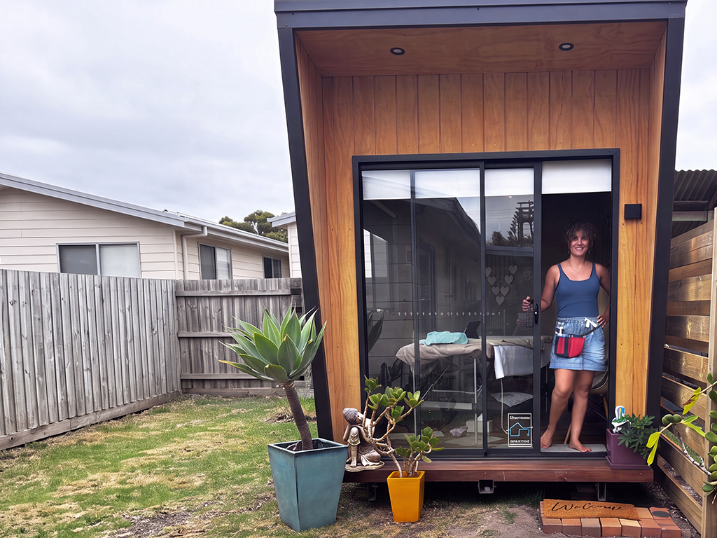 Room to Heal: How Dee Howard Created a Space That Feels Like Home