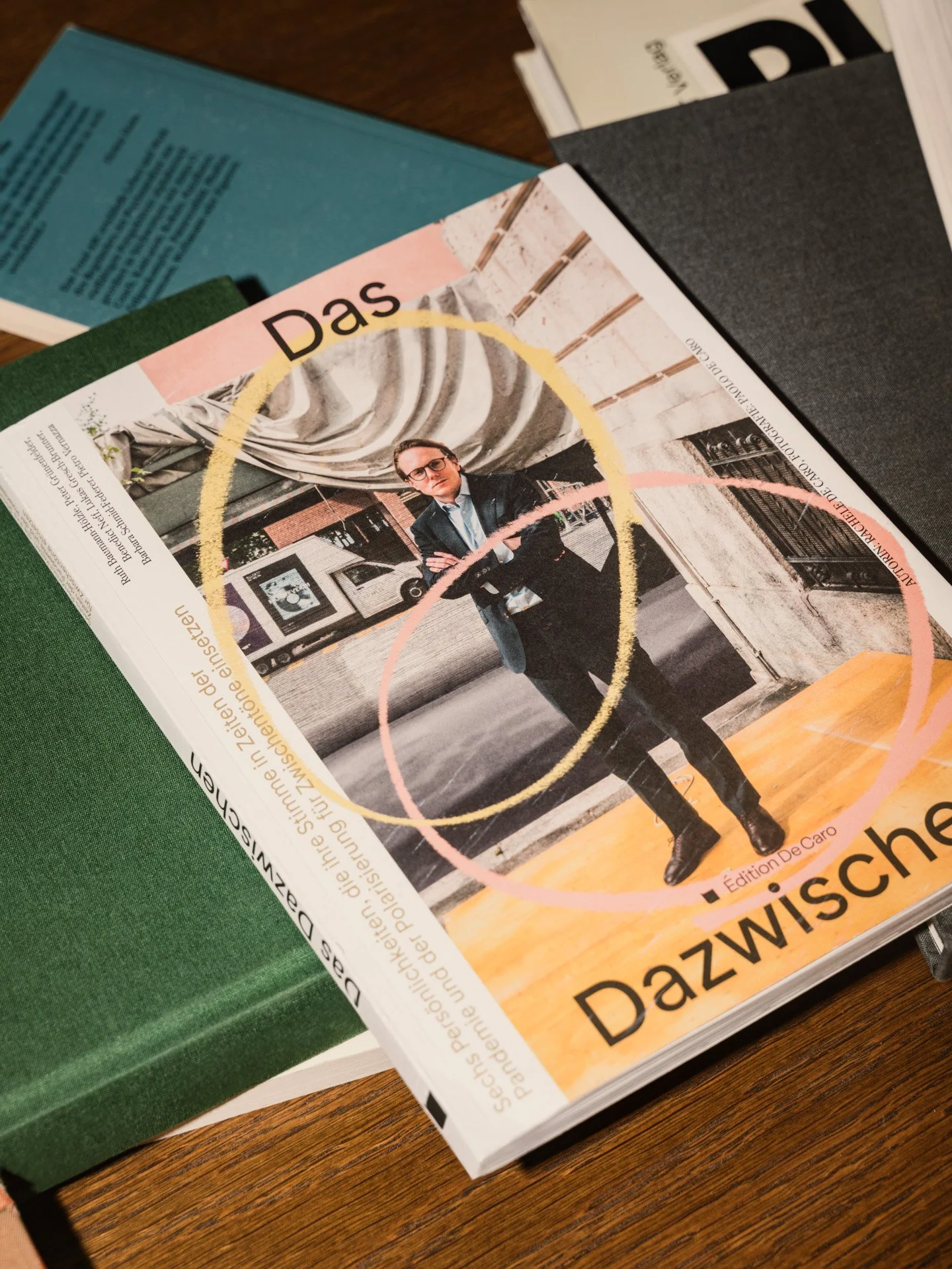 EditionDeCaro_Dazwischen01.jpeg