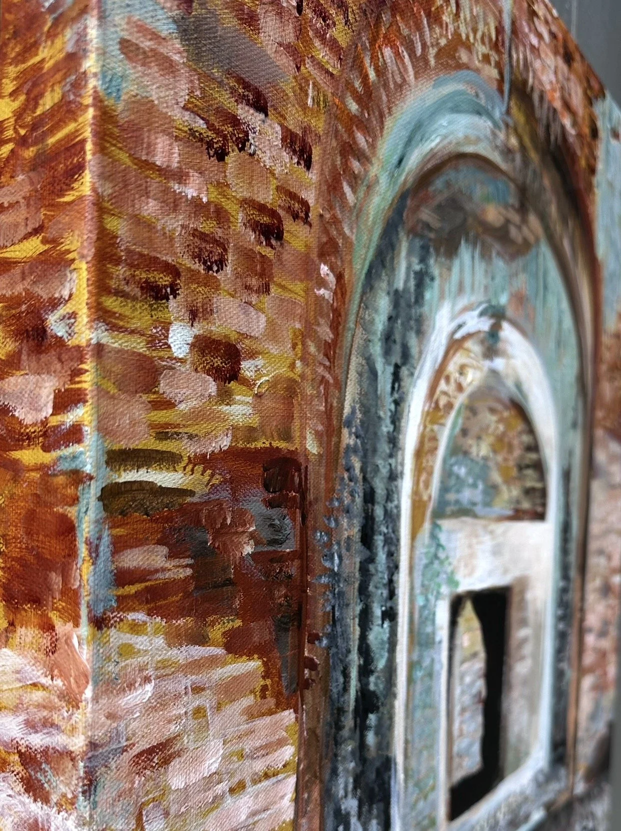 EchoesThroughTheArchDetail3.jpg