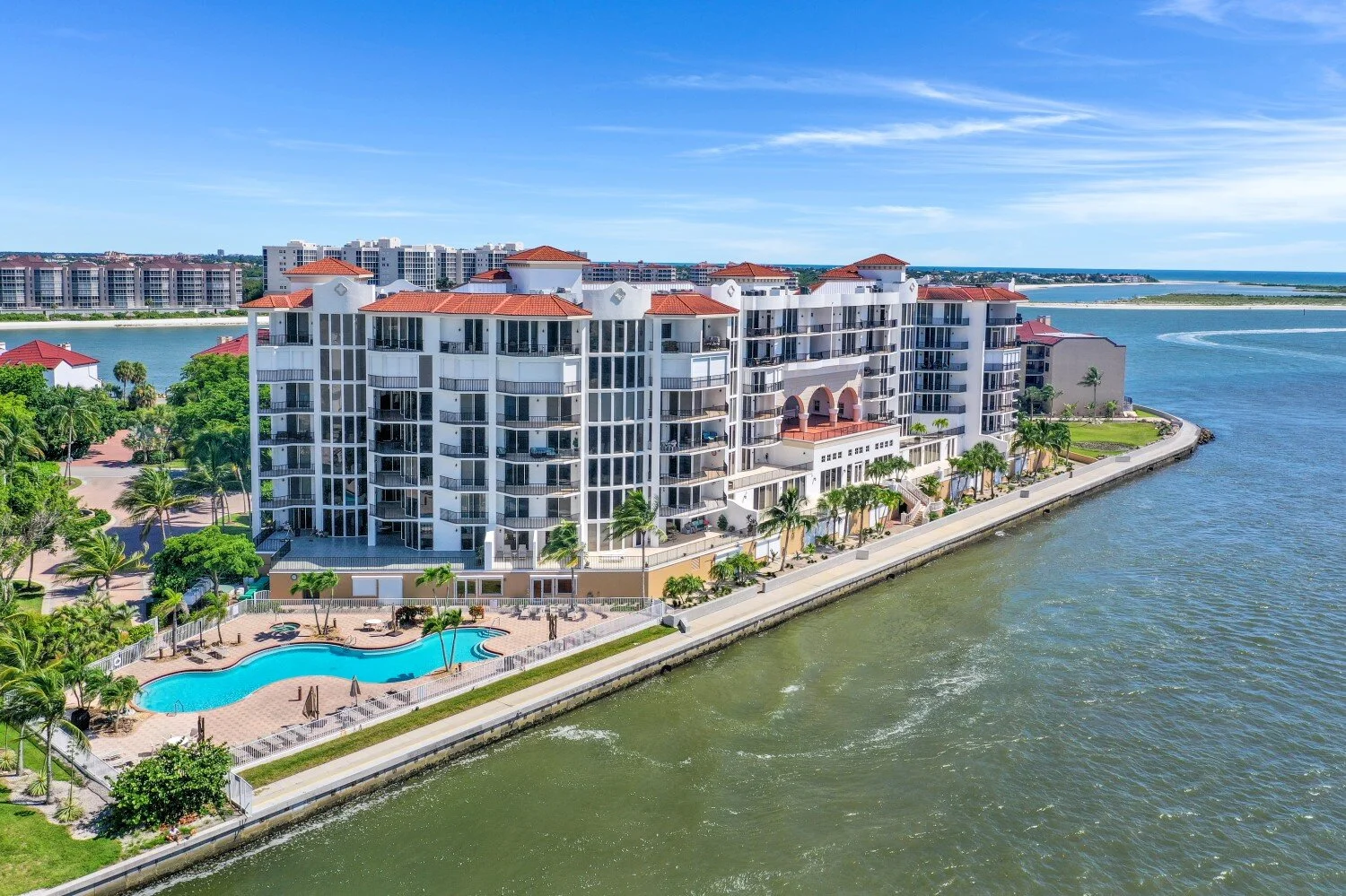 Twin Dolphins — Pat Wilkins RE/MAX Affinity Plus