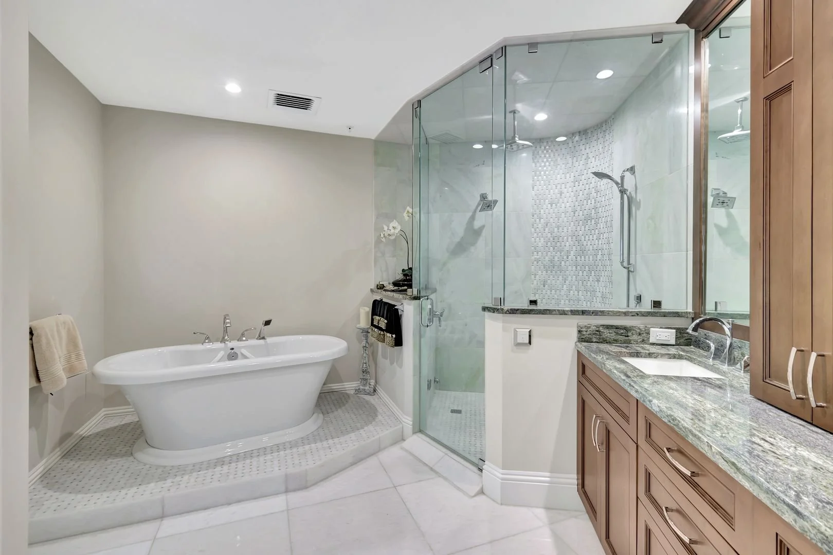 930 Cape Marco Dr #506, Marco Island, FL 34145 (31).jpg