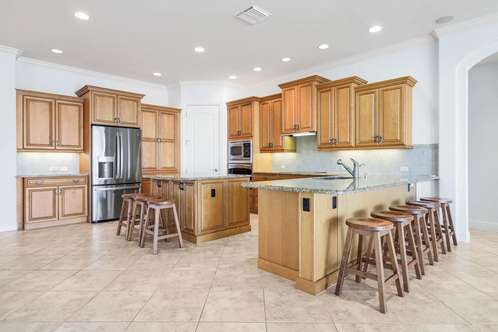 864 Magnolia Ct, Marco Island, FL 34145 (16).jpg