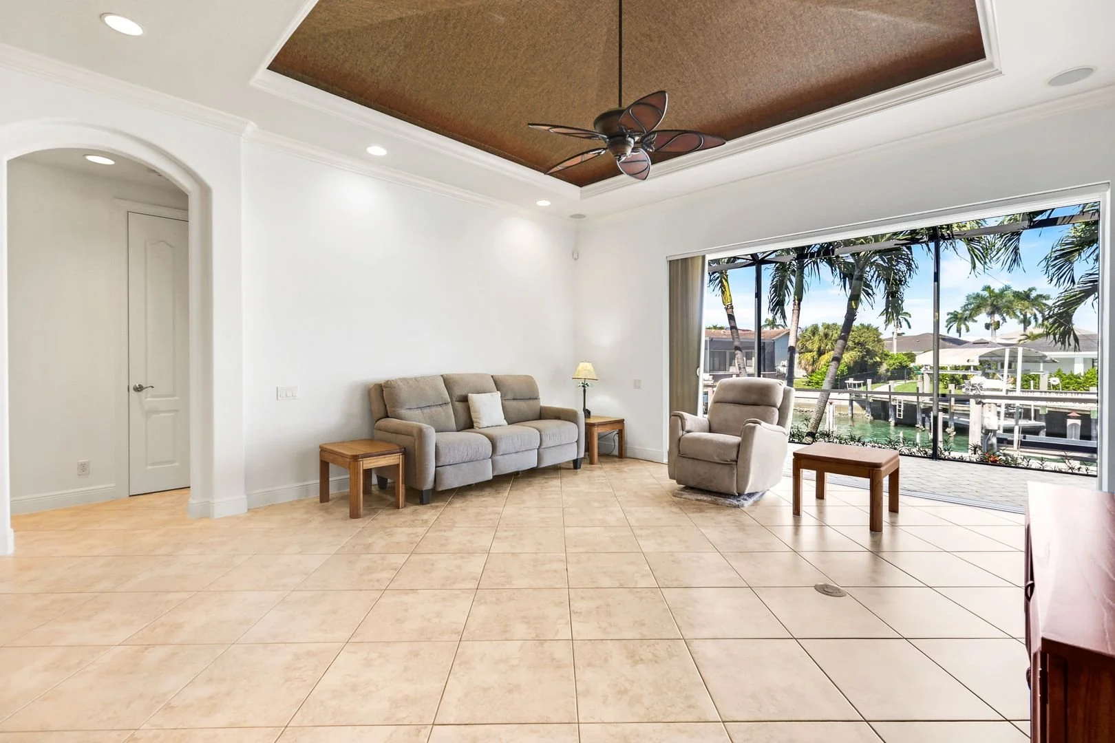 864 Magnolia Ct, Marco Island, FL 34145 (17).jpg