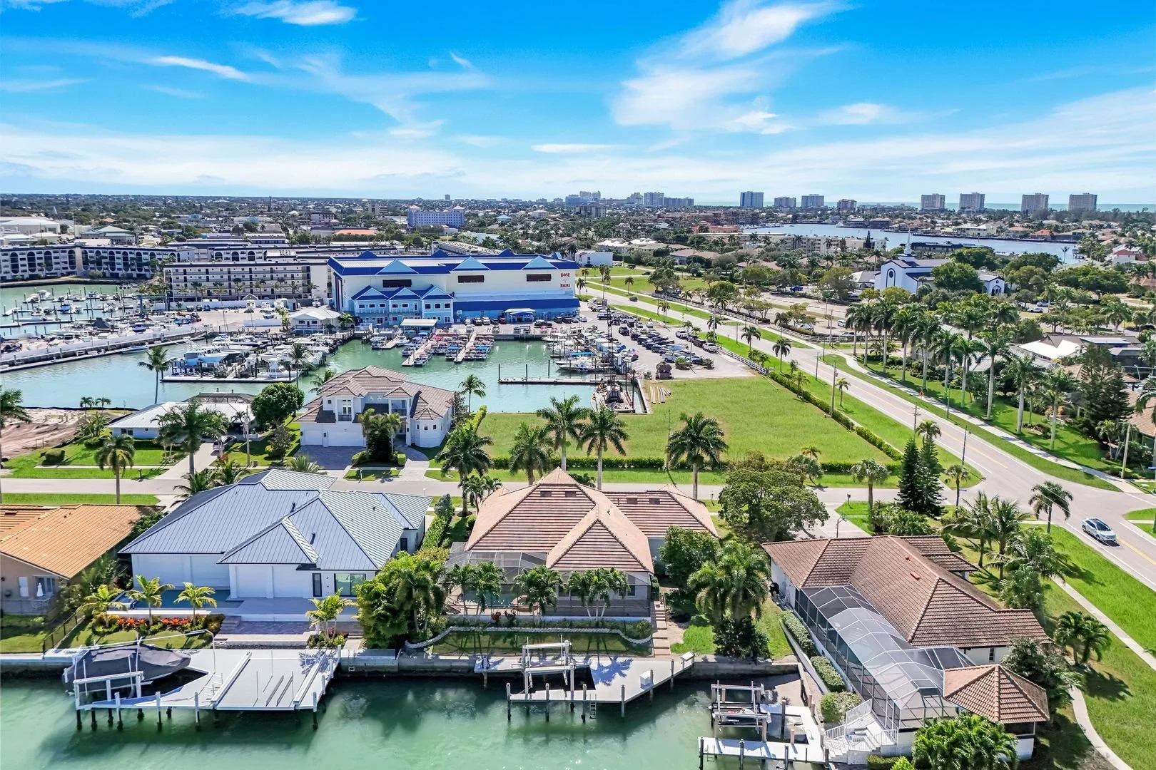 864 Magnolia Ct, Marco Island, FL 34145 (40).jpg