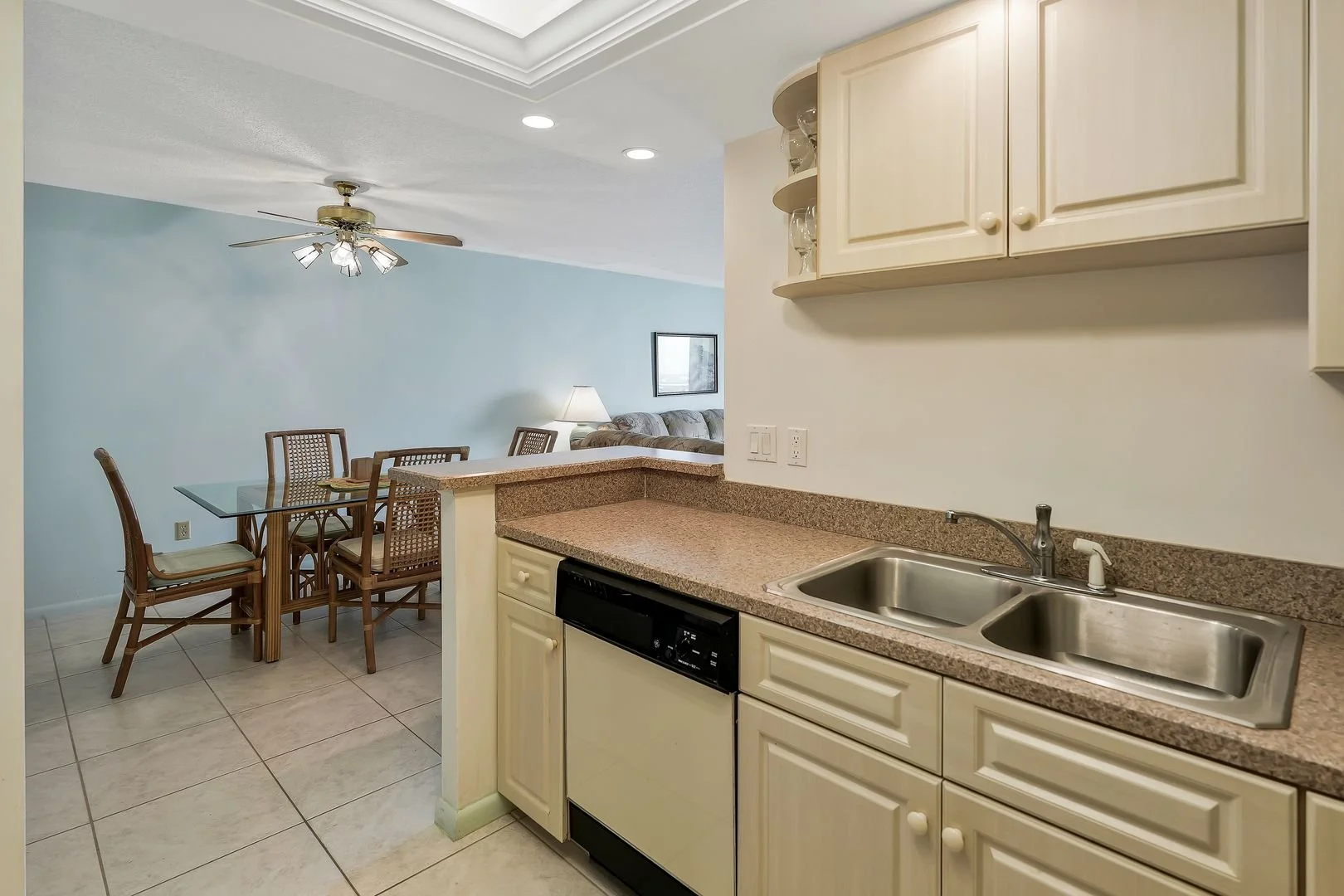 380 Seaview Ct #1910, Marco Island, FL 34145 (8).jpg