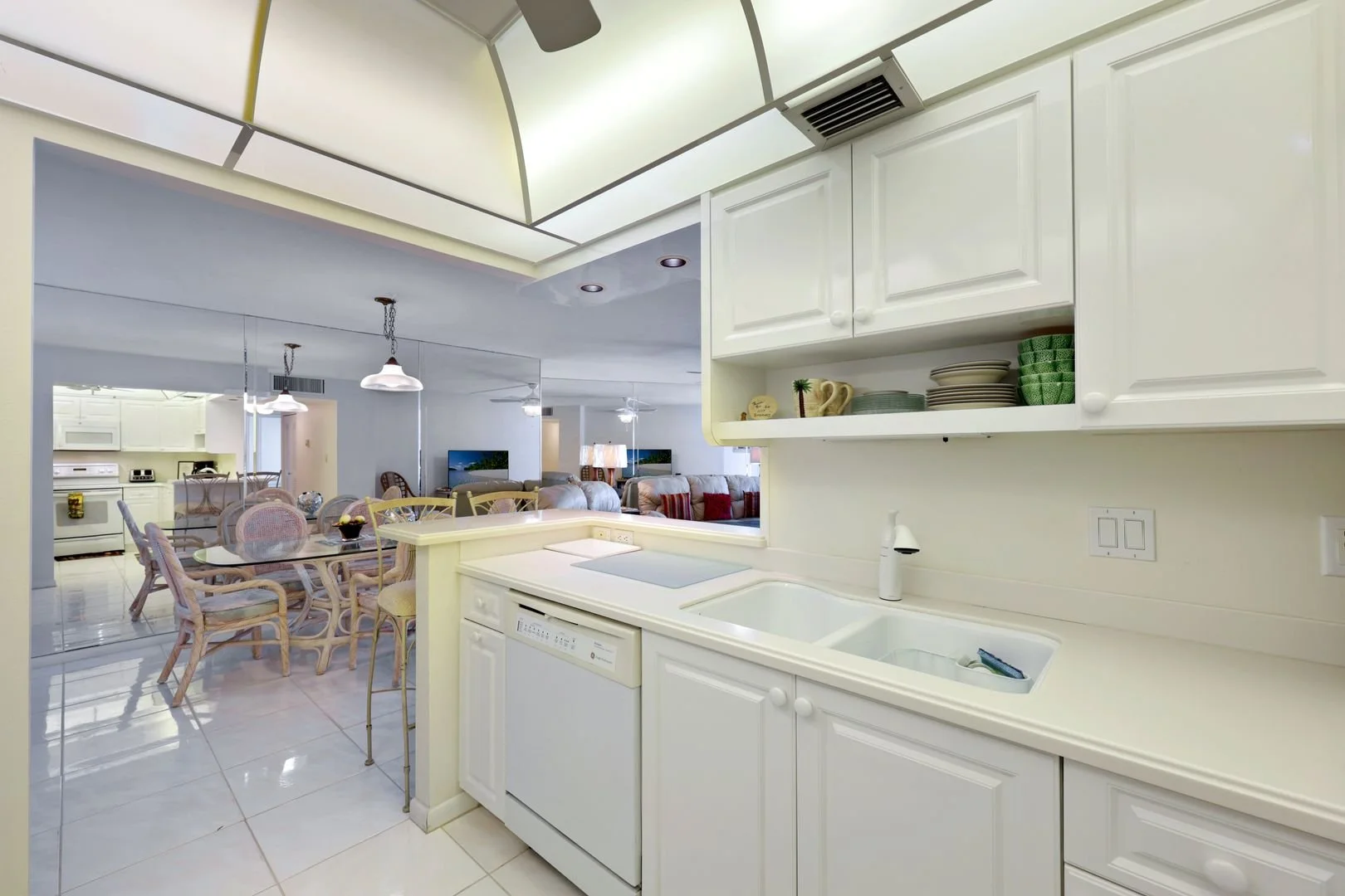 320 Seaview Ct #307, Marco Island, FL 34145 (9).jpg