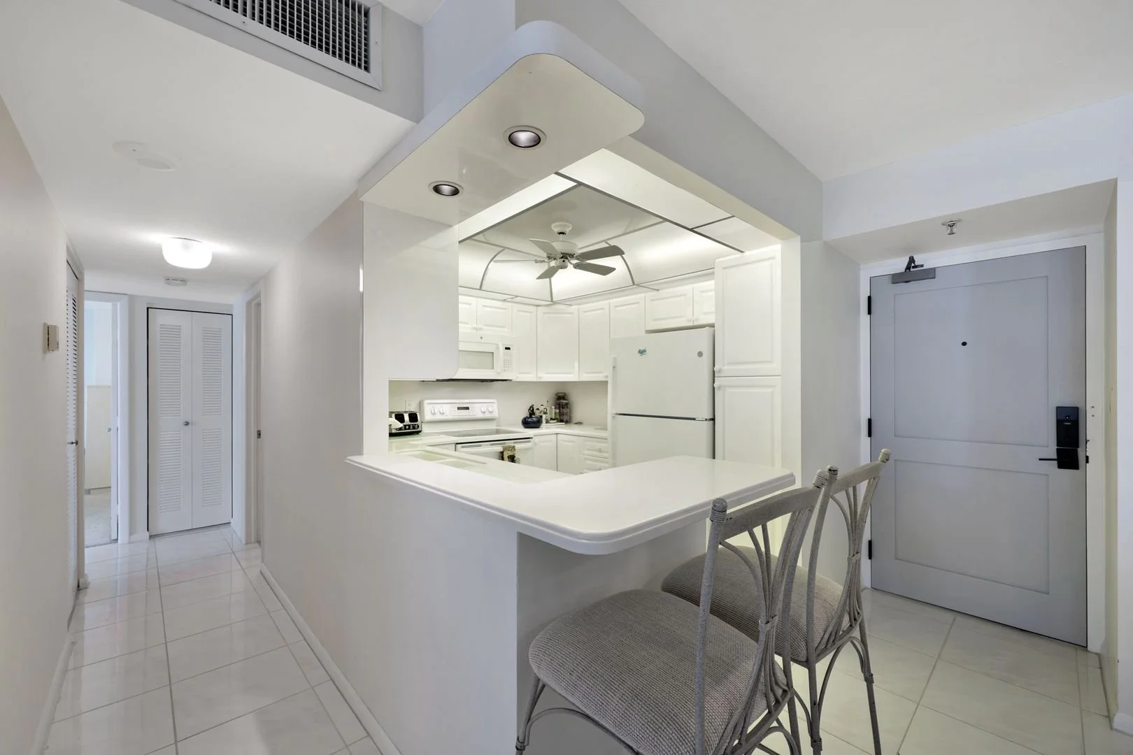 320 Seaview Ct #307, Marco Island, FL 34145 (8).jpg