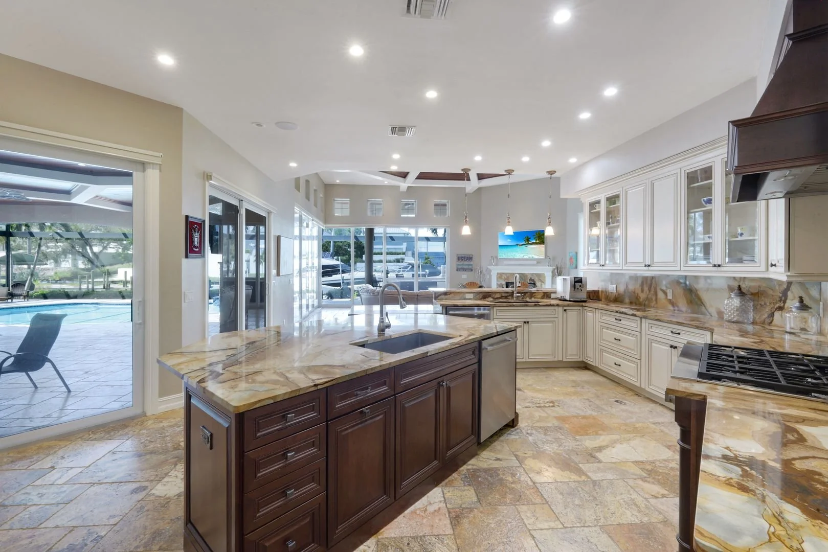 1658 McIlvaine Ct, Marco Island, FL 34145 (20).jpg