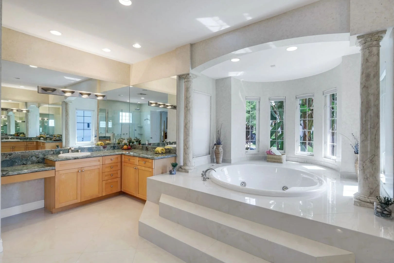 1658 McIlvaine Ct, Marco Island, FL 34145 (40).jpg