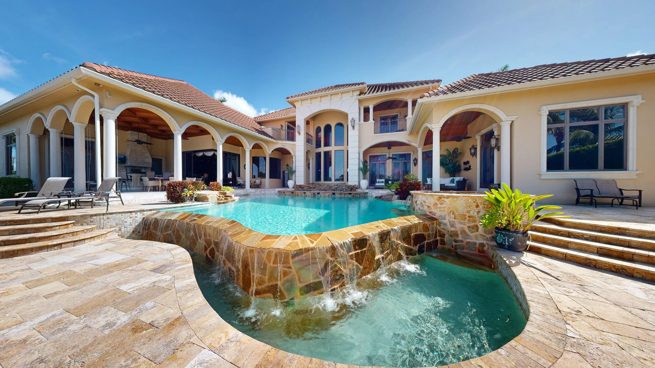 580-S-Heathwood-Dr-Marco-Island-FL-34145-10212024_171138.jpg