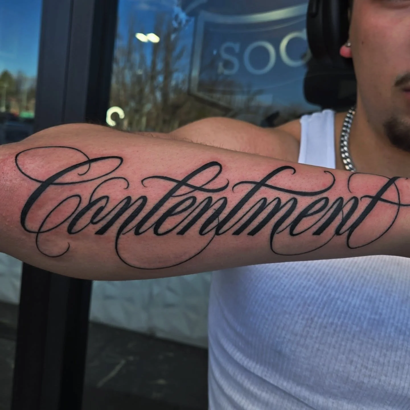 Some script I tattooed yesterday "Contentment" I have a few openings left during this month and booking Feb 
dm me or email me at Aaron@diaztattoos.com to book an appointment.