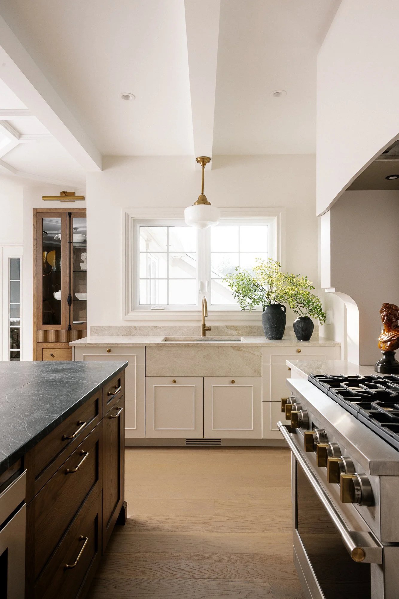 Thames Centre - Waubuno - Renovation - Elegant - Luxury - Dining - Kitchen - Coffered Ceiling - Custom Cabinetry - Full Height backsplash - Arched Doorways