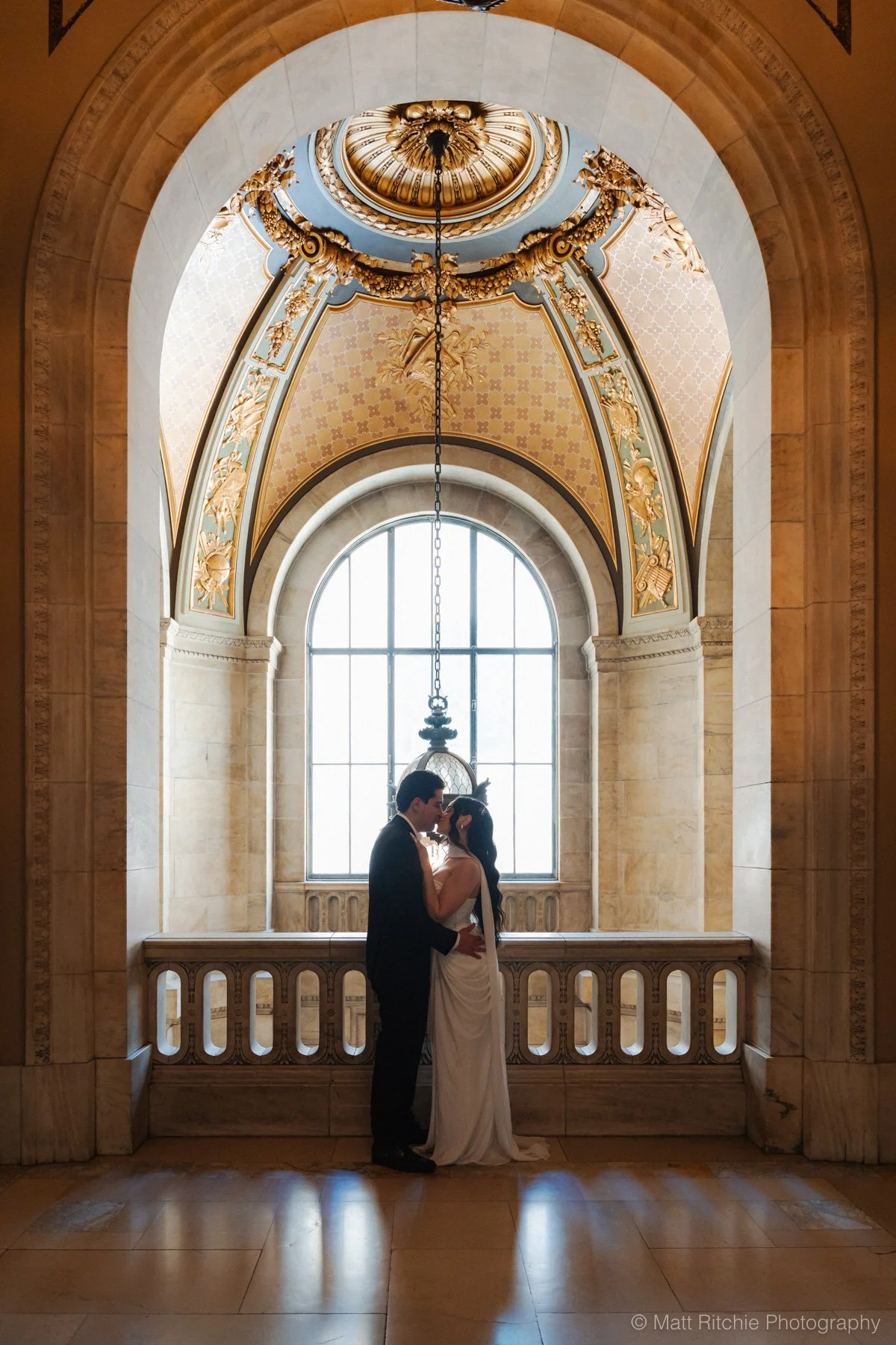 New-York-Public-Library-Engagement-Couple-MRP09181.jpg