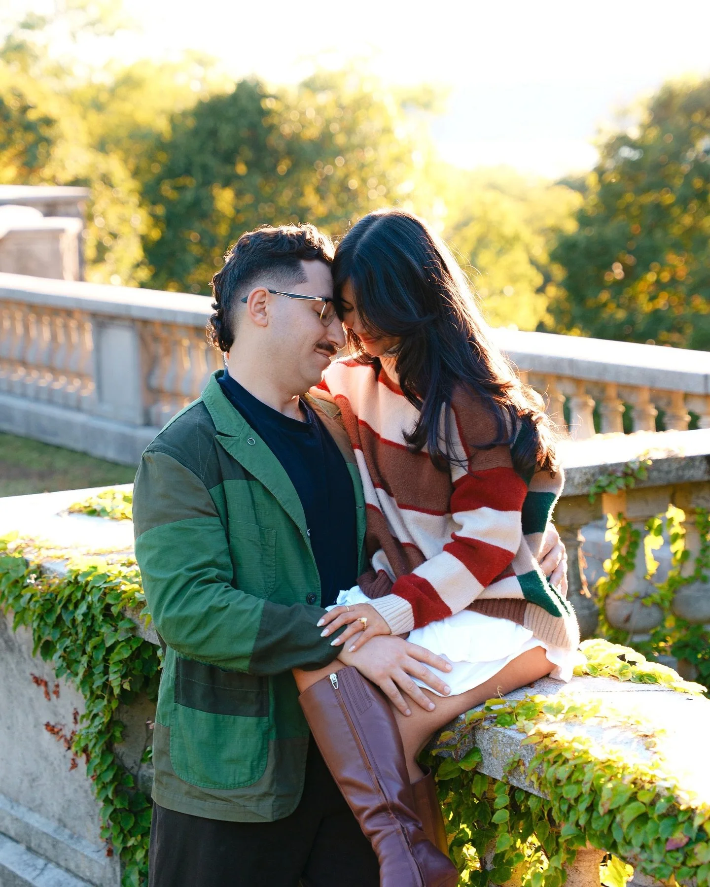 Golden light, fall air, and a forever yes 💍

📍- @wavehill