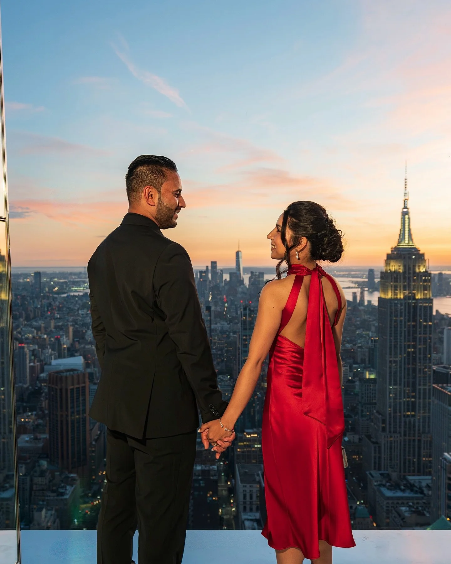 Golden hour, city lights, and a view that feels like forever ✨

📍- @summitov