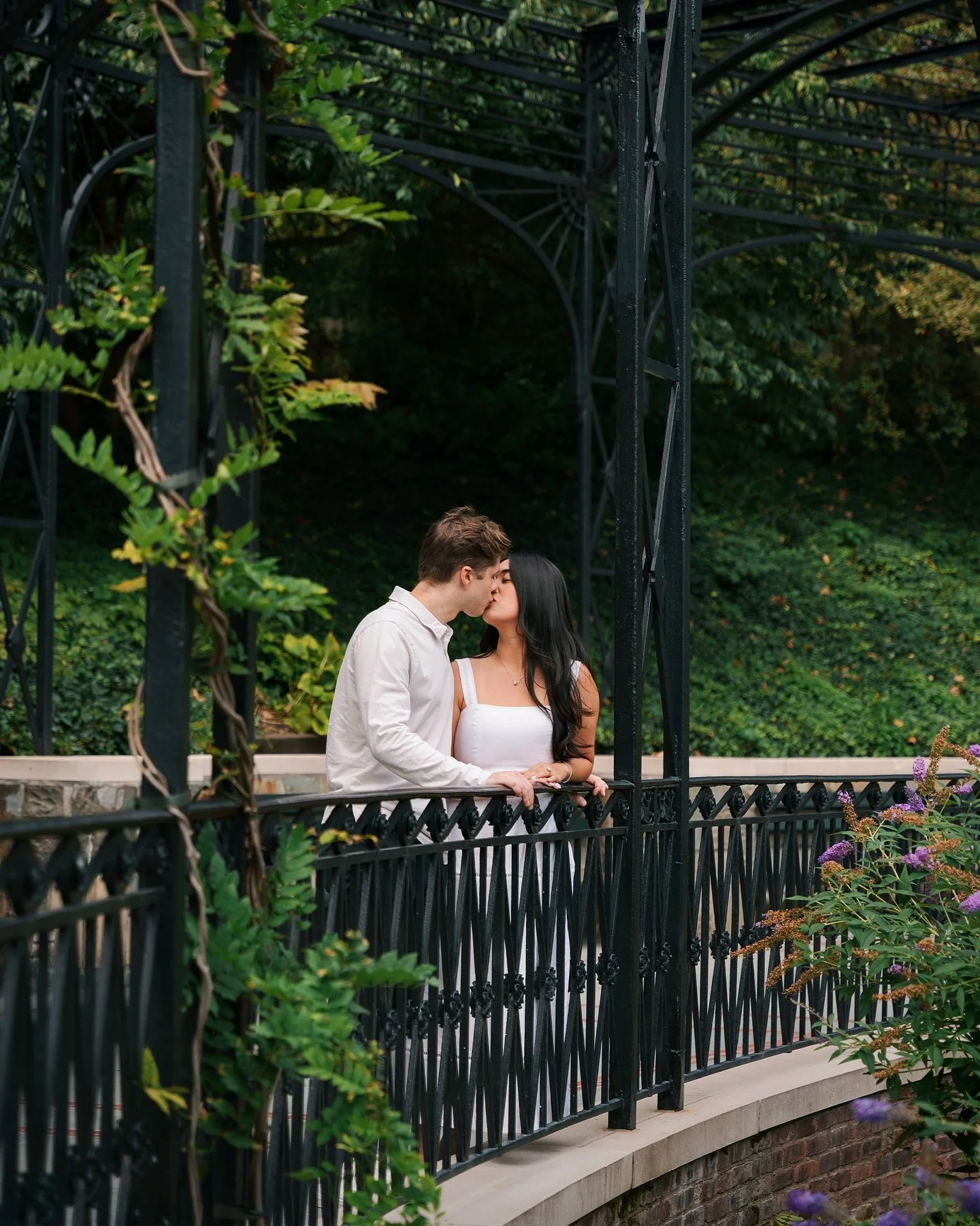 Wrapped in love, framed by nature 🌿