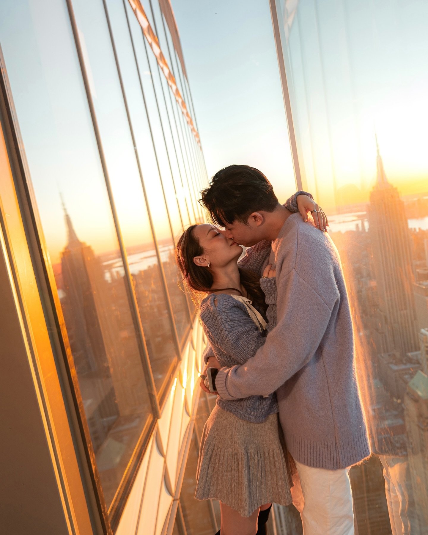 Just two people, one perfect sunset, and a very easy &ldquo;yes.&rdquo; 💍✨

📍- @summitov