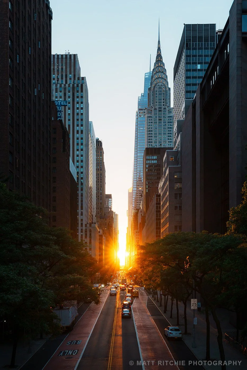 manhattanhenge-nyc-sunset-42nd-street.jpg