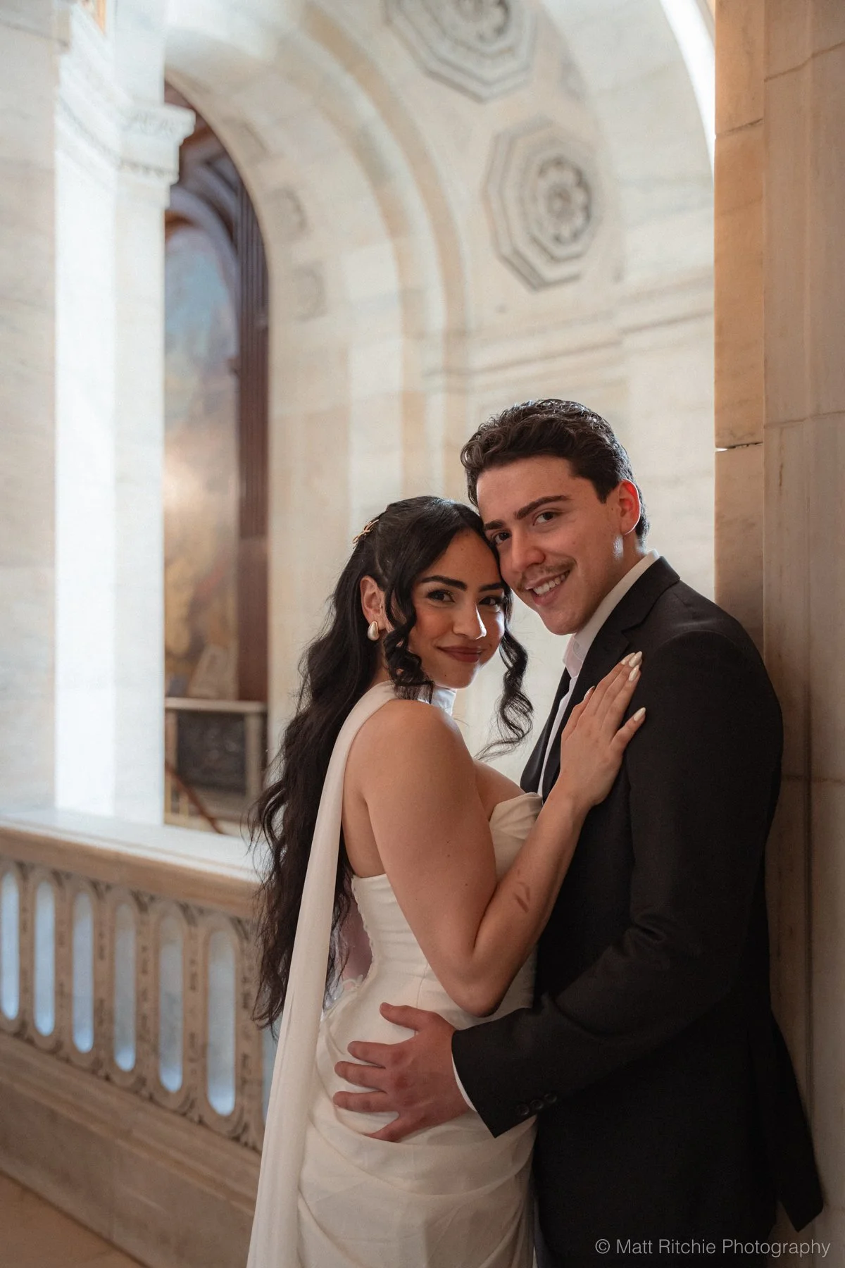 New-York-Public-Library-Engagement-Couple-MRP09229.jpg