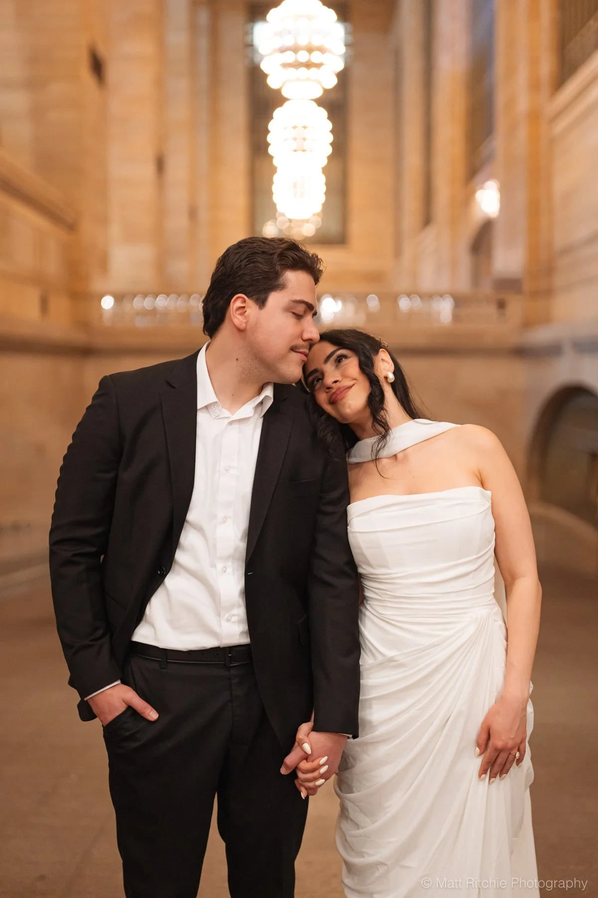 New-York-Public-Library-Engagement-Couple-MRP00199.jpg
