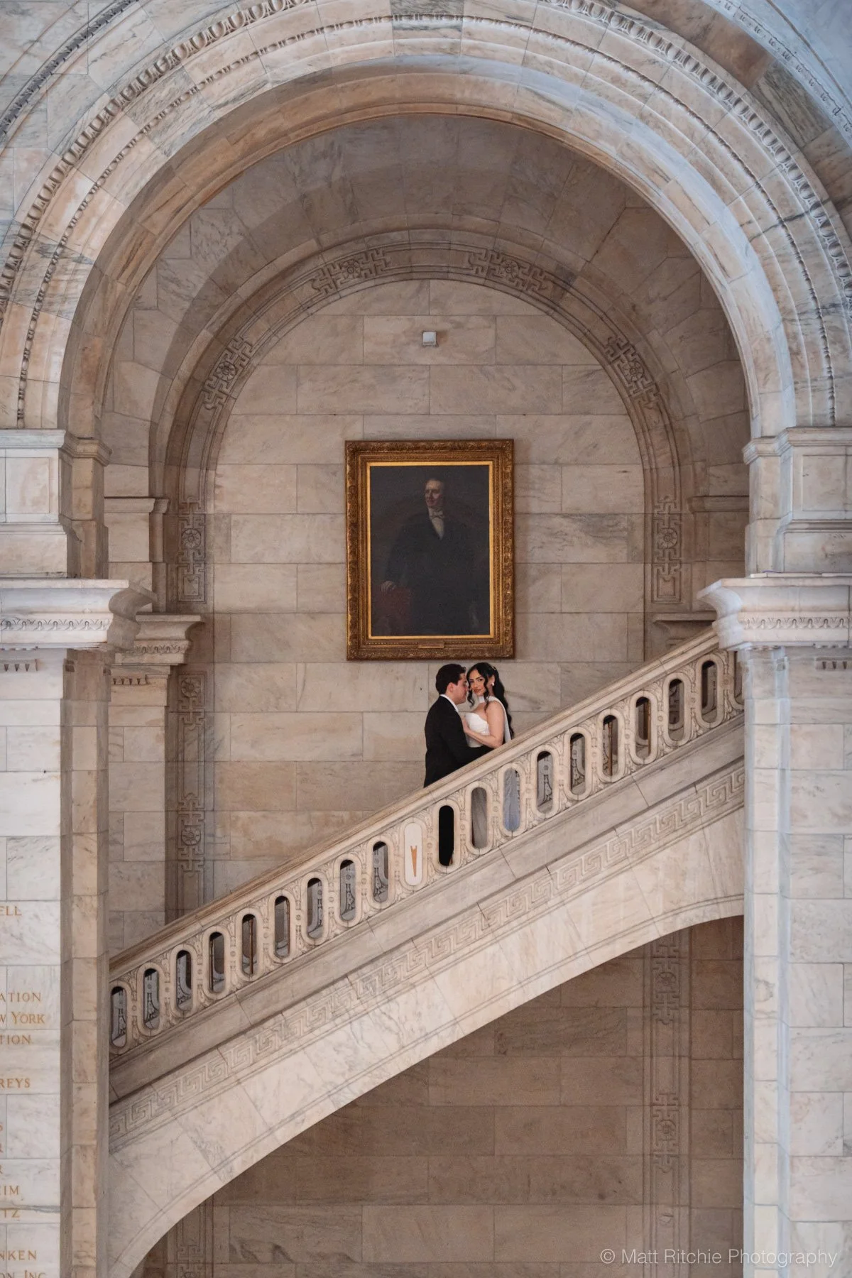 New-York-Public-Library-Engagement-Couple-MRP08982.jpg