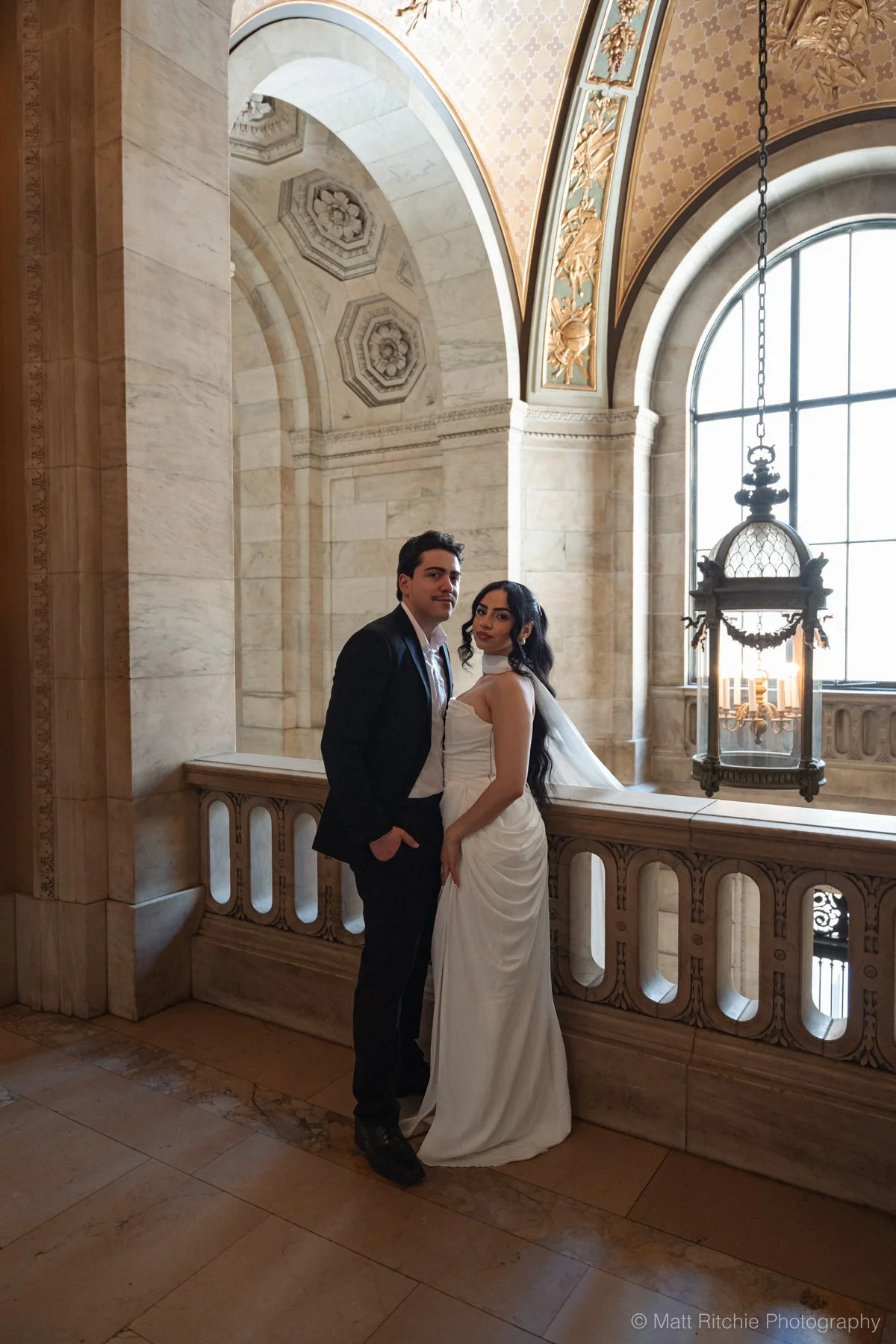 New-York-Public-Library-Engagement-Couple-MRP09133.jpg
