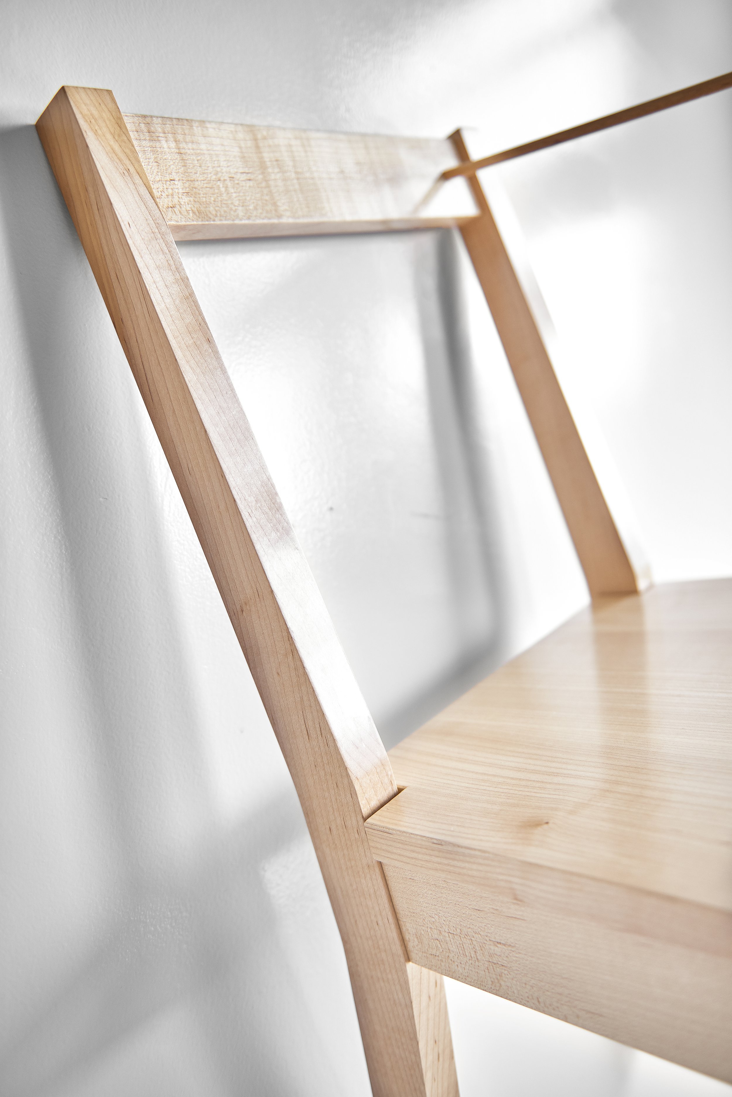 AAROW CHAIR - maple, ash, artificial feather - Photo by: Biagio Dell'aiera