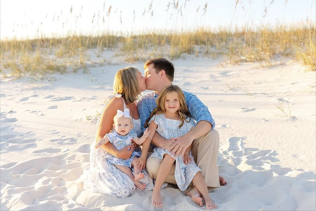 L o v e  L o v e  L o v e 

#gulfshores #gulfshoresphotographer #orangebeachphotographer #pensacolaphotographer #beautifulphoto #beachphotoshoot #beachfamilyphotos #photootheday #familylife #familytime #familyphotography #famillifestyle #beachphotogr