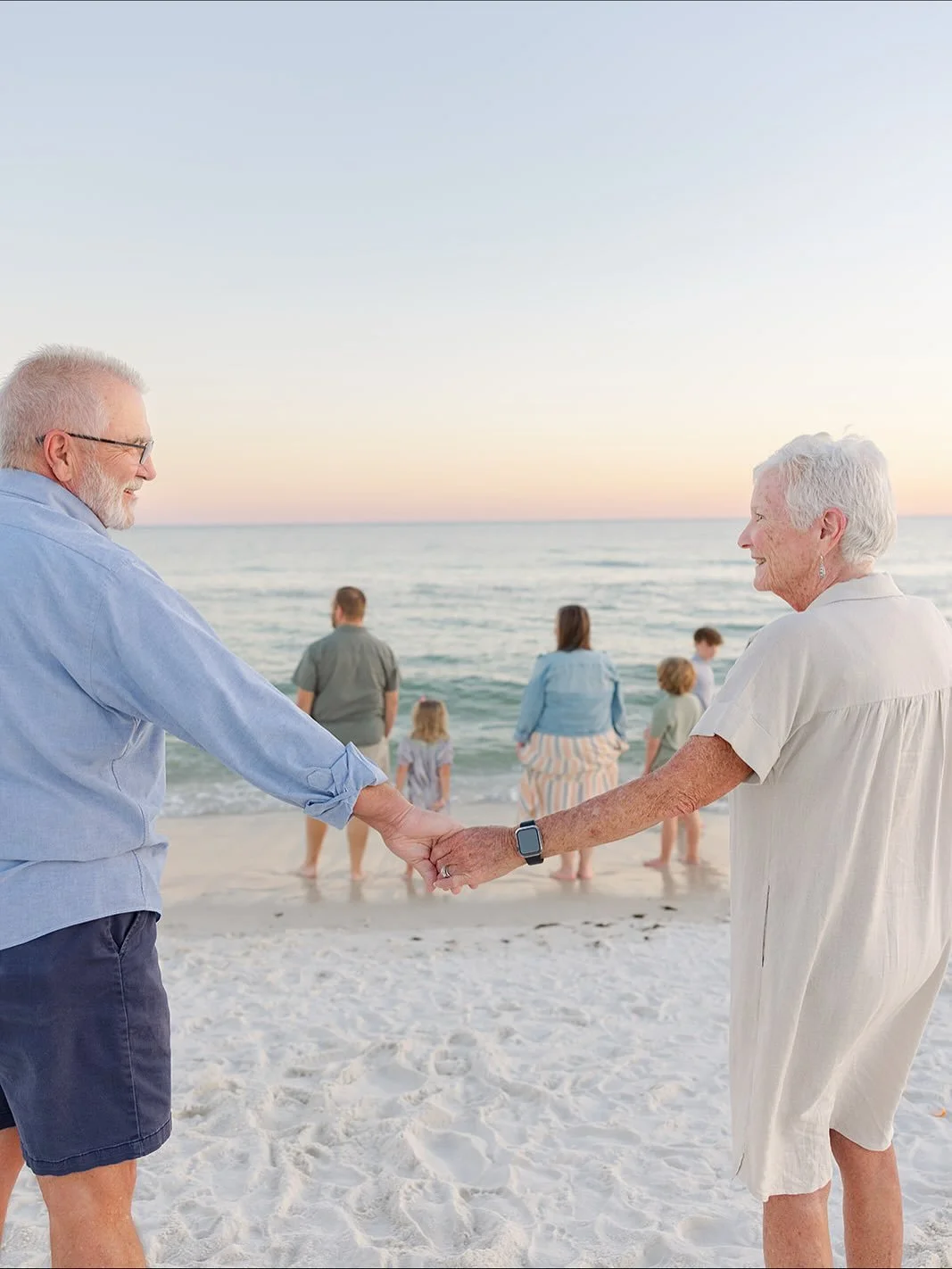 Time well spent 🫶🏼

#gulfshores #gulfshoresphotographer #orangebeachphotographer #pensacolaphotographer #beautifulphoto #beachphotoshoot #beachfamilyphotos #photootheday #familylife #familytime #familyphotography #famillifestyle #beachphotography #