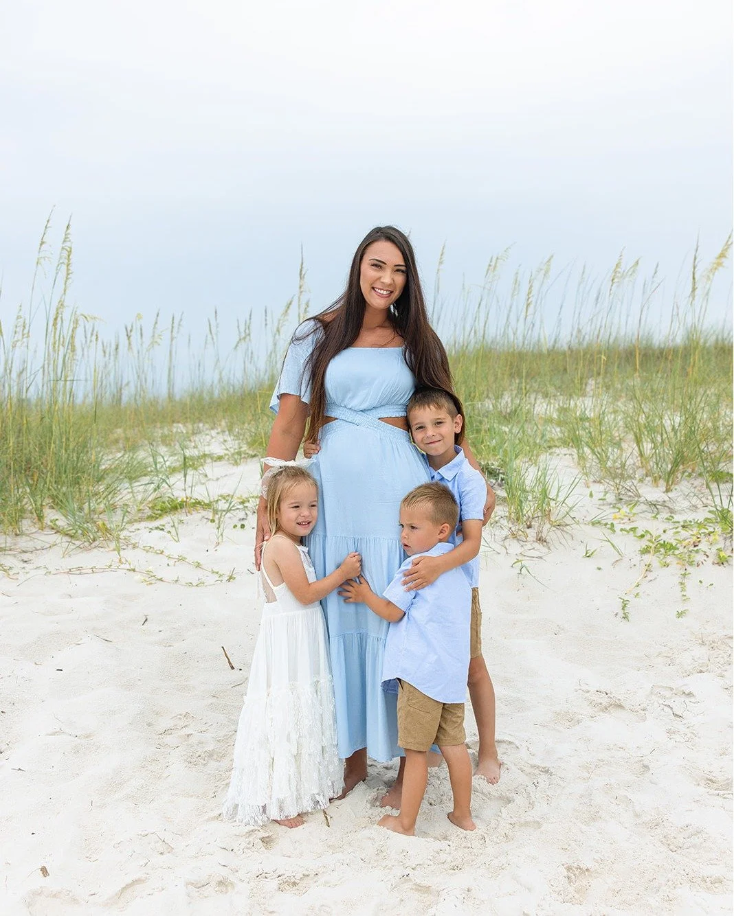 Booking beach photos is one of the easiest ways to remember your family vacation 🤍
Summer sessions fill quickly, especially sunset times 🌊
DM me for availability ✨

#beachphotography #BeachPhotoshoot #gulfshoresphotographer #gulfshoresphotography #