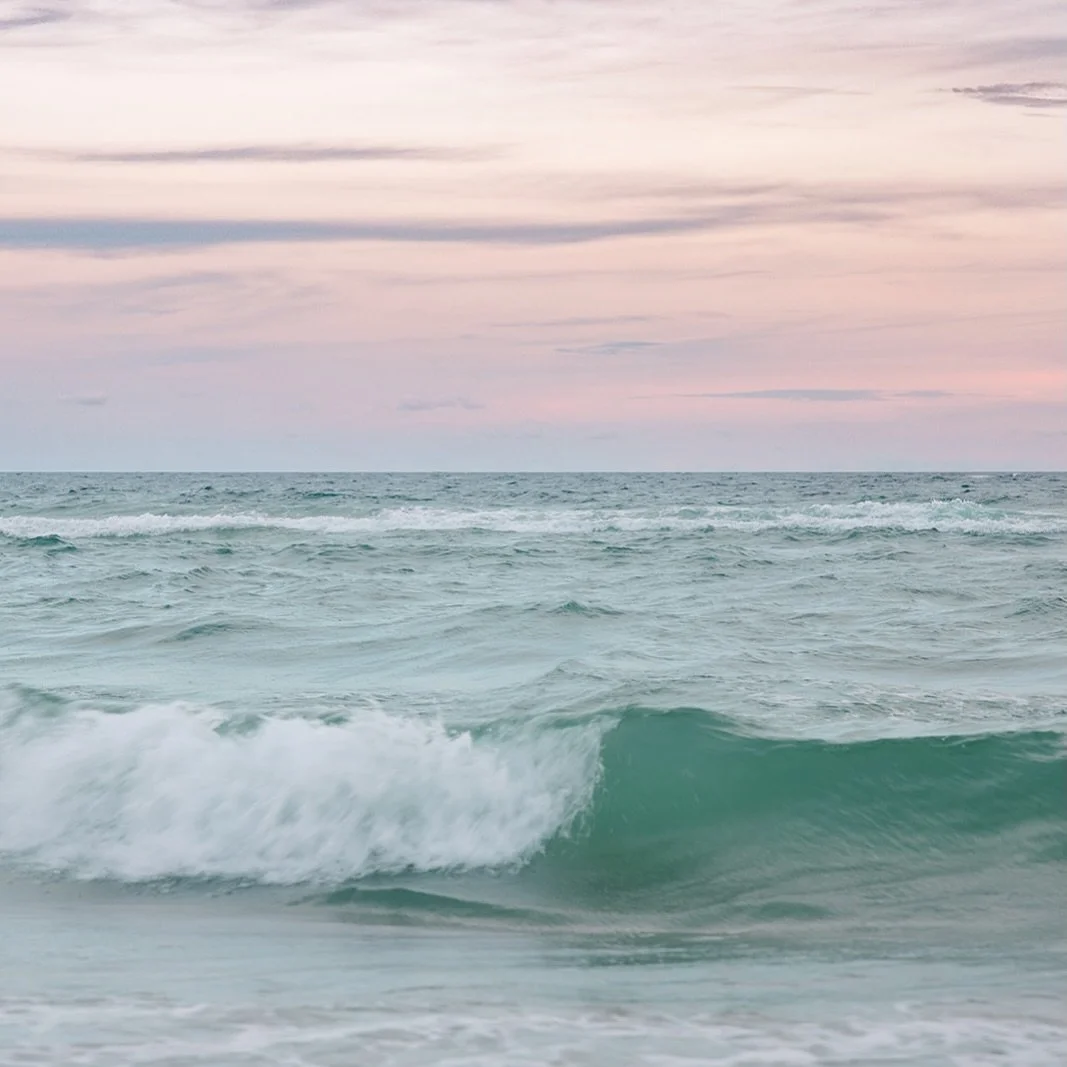 The prettiest place to spend your day 🤍

#prettybeach #beachphotography #albamabeaches #coastal #coastalalabama