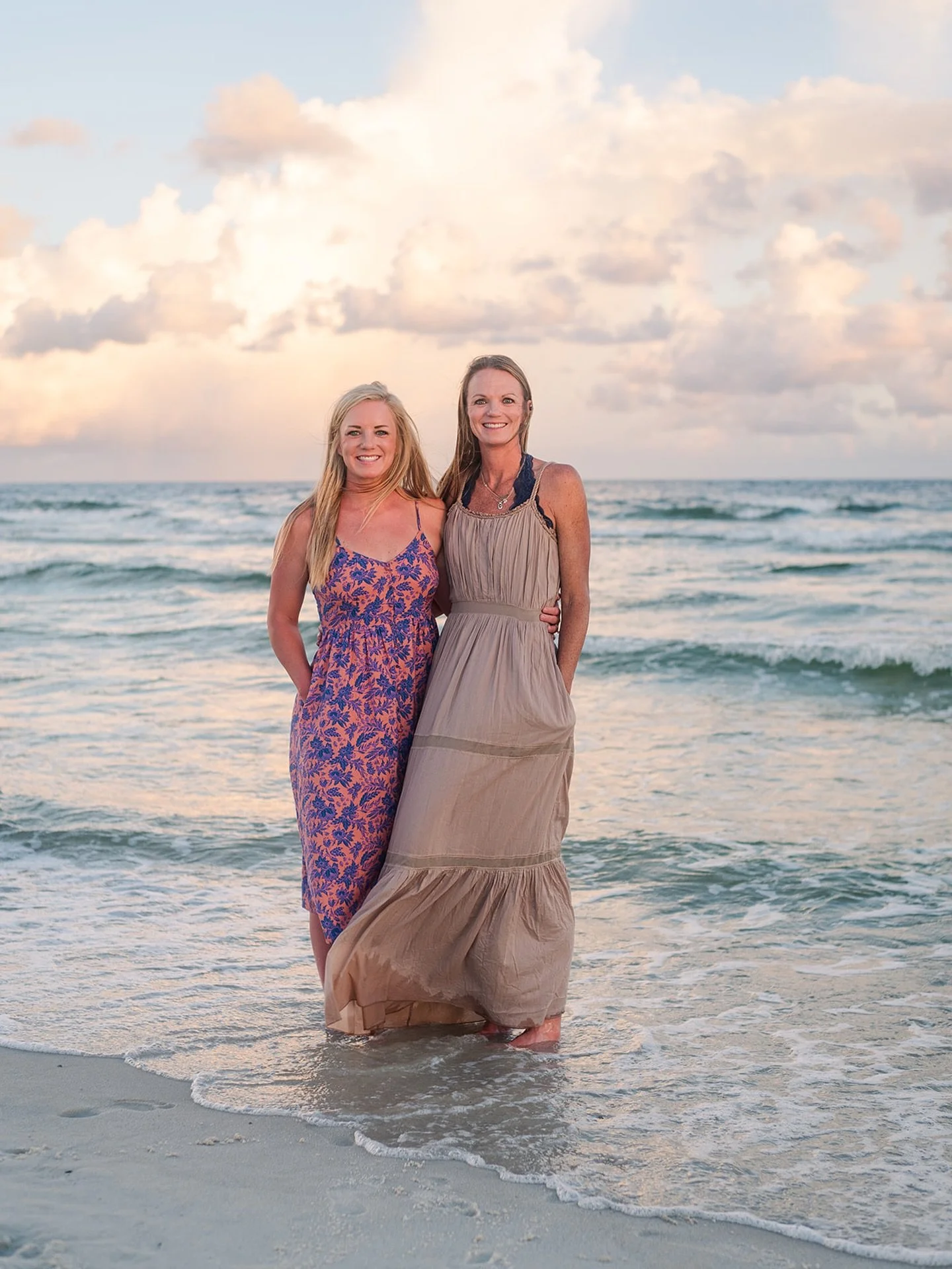 Summer sunset beach sessions are filling up. Message me today to get yours booked! 

#sunset #gulfshoresphotographer #gulfshoresalabama #orangebeachphotographer #familyphotographer
