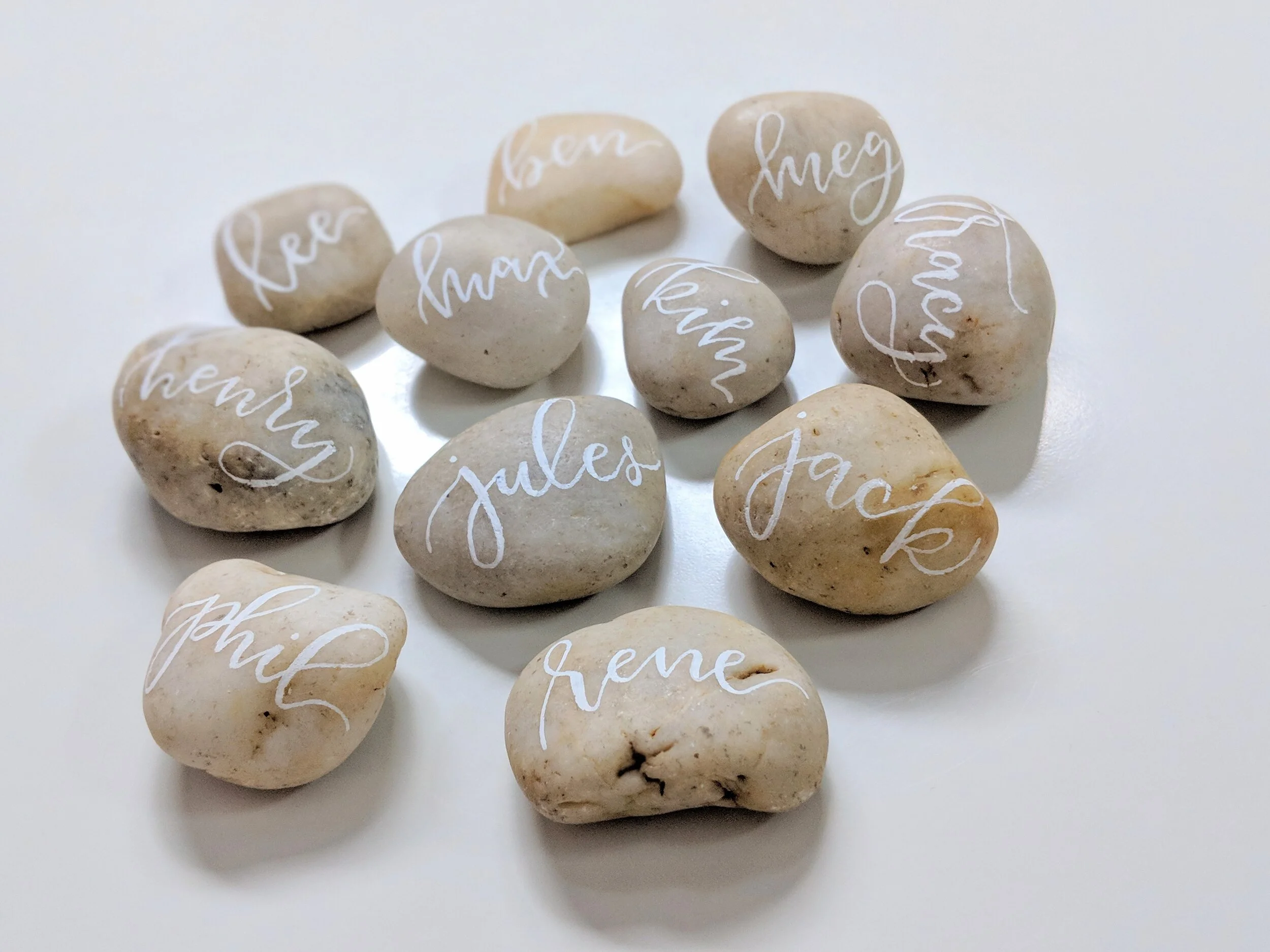HaveandHoldDesign-StonePlaceCardCalligraphy.jpg