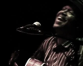 SaRon Crenshaw Acoustic