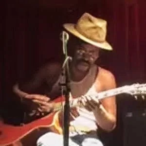 Adjua Ajamu Acoustic at TERRA BLUES