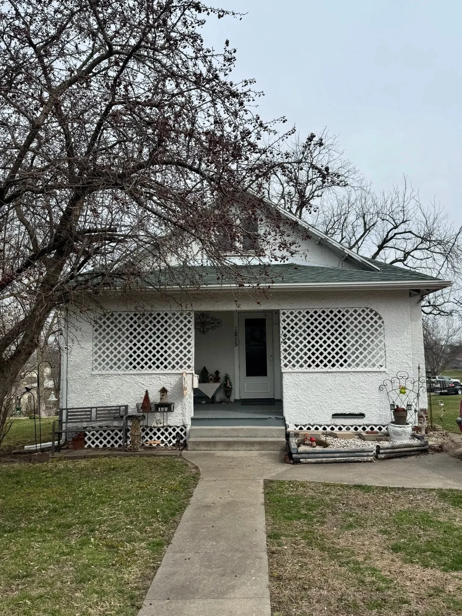 Real Estate Auction  Thursday, May 21st, 2026  5:30PM  1815 Drake Avenue, Centerville, IOWA  Janet Pangburn, Seller
