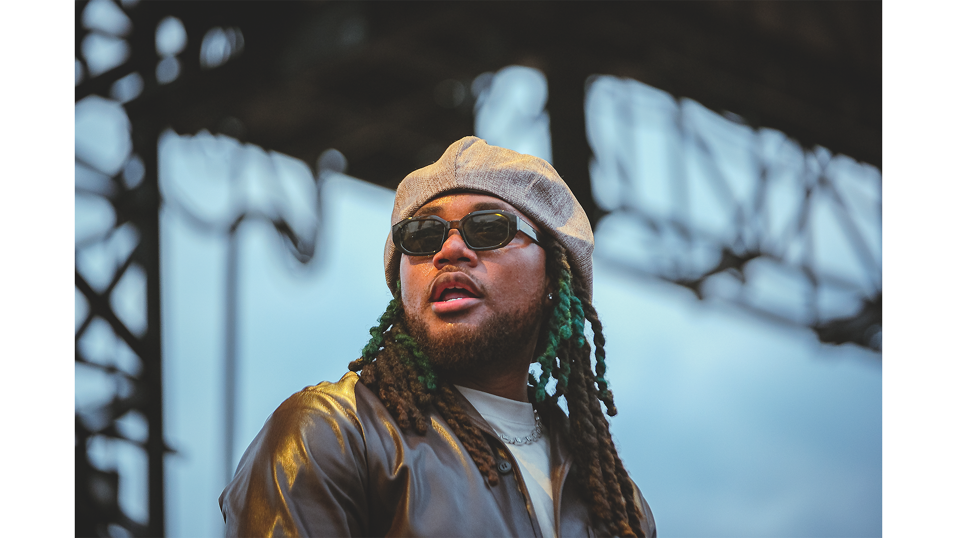 LEON THOMAS 4.png