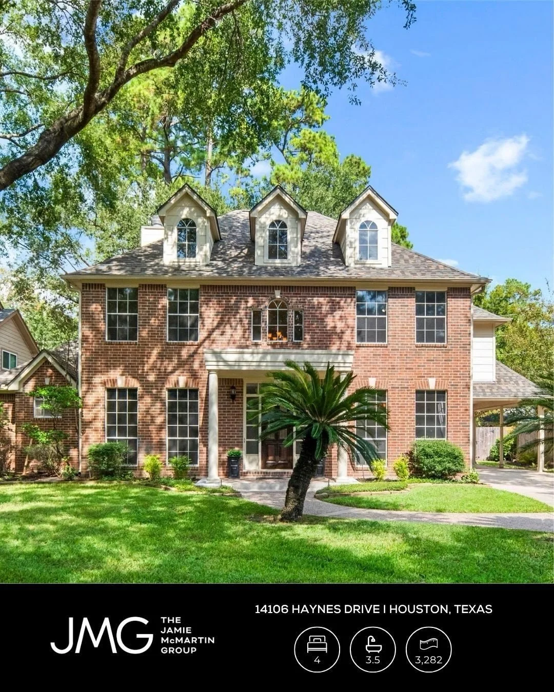 A fresh start begins here ✨ Welcome to Champions Park North, where space, style, and comfort come together in a beautifully updated home designed for everyday living.

With soaring ceilings, a first-floor primary suite, game room, and a standout kitc