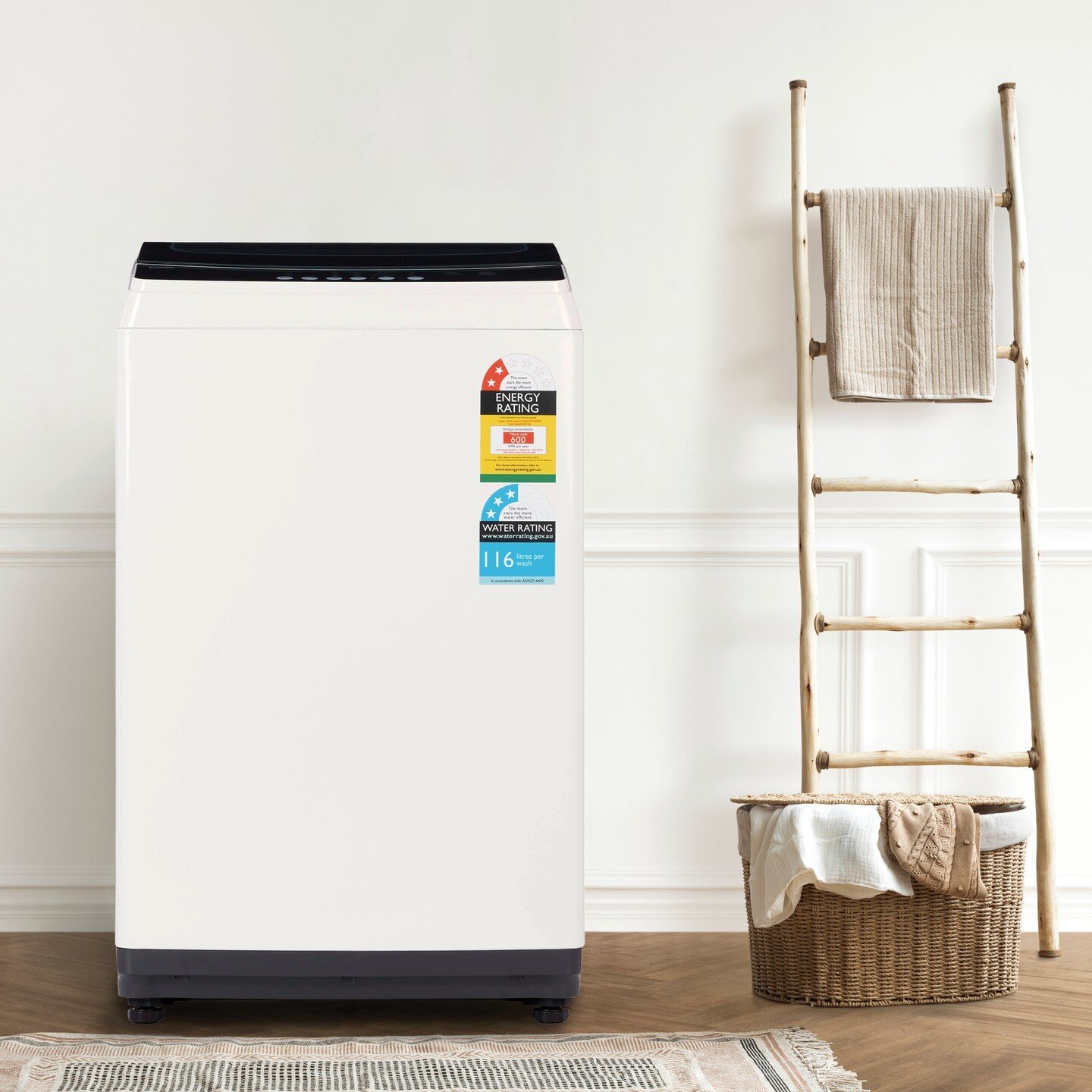 Designed for up to 8kg dry laundry capacity, this Top Load Washing Machine cleans and looks the part with its contemporary design and soft closing glass lid. With 7 different wash programs, an additional drum clean program, variable water control, an