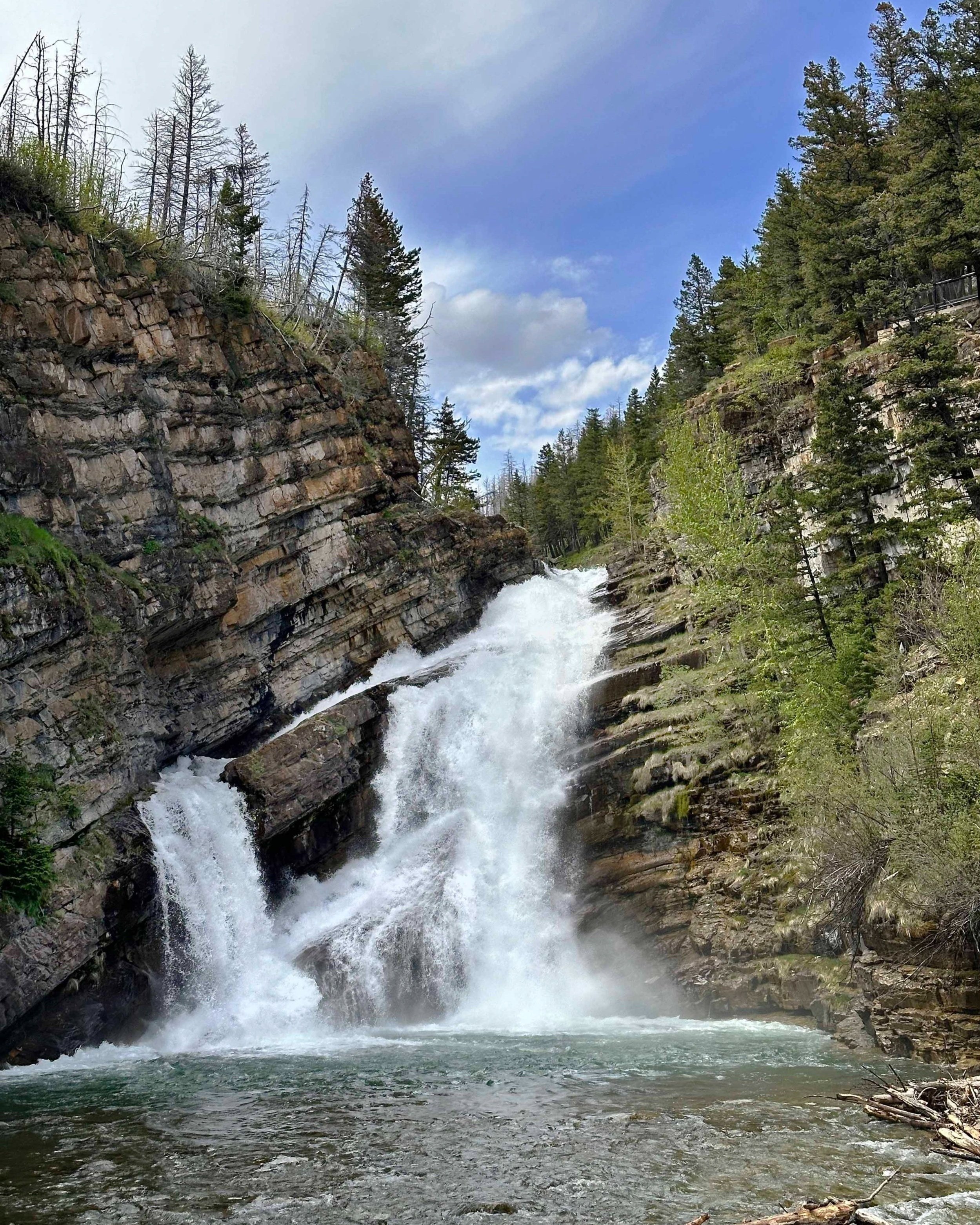 Cameron Falls rv.jpg