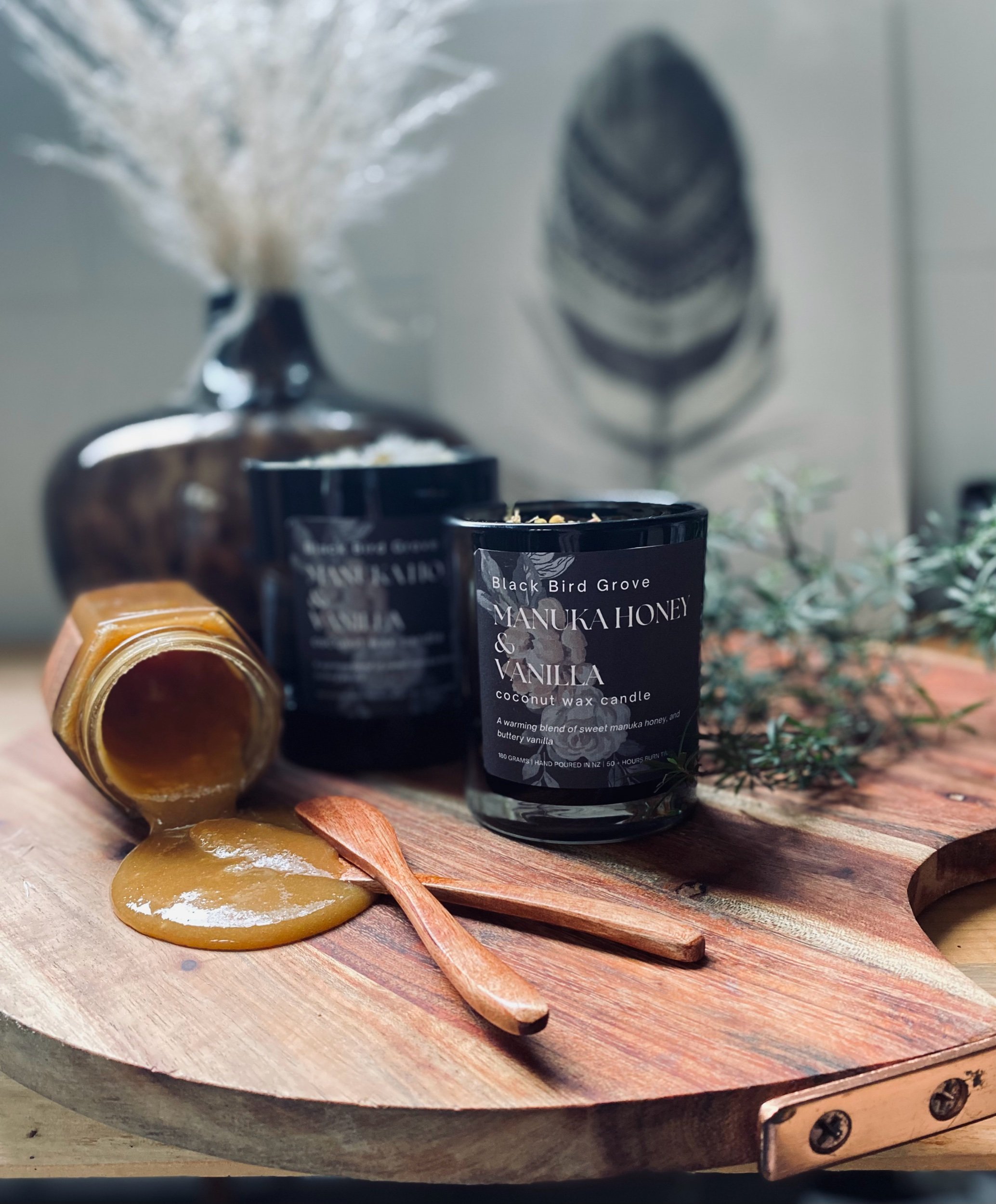 manuka honey, nzcandle, hand poured candle nz, vanilla candle, best candles nz