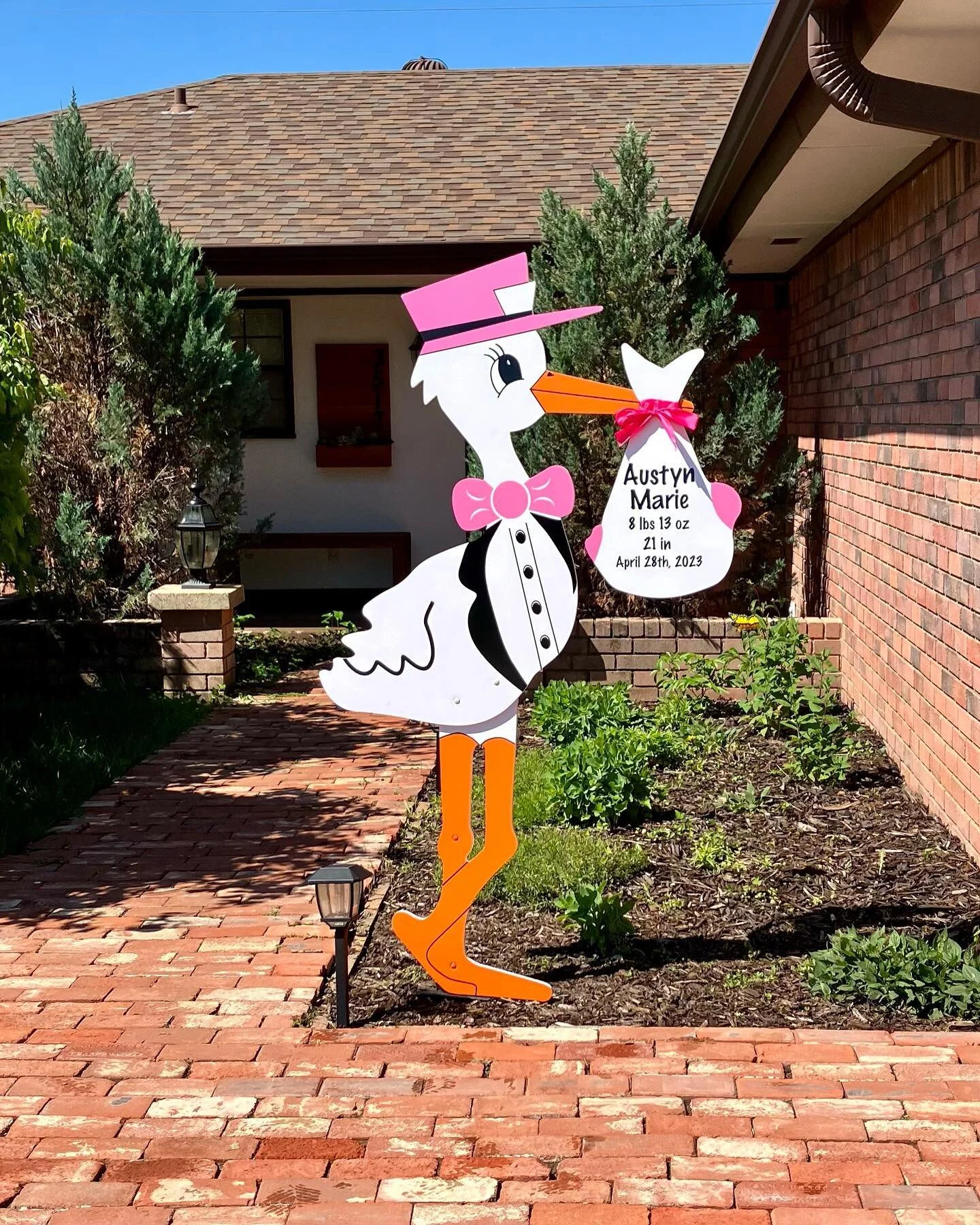 Welcome home sweet Austyn Marie! 💕#normanstorkco #storksigns #welcomebaby #babysister