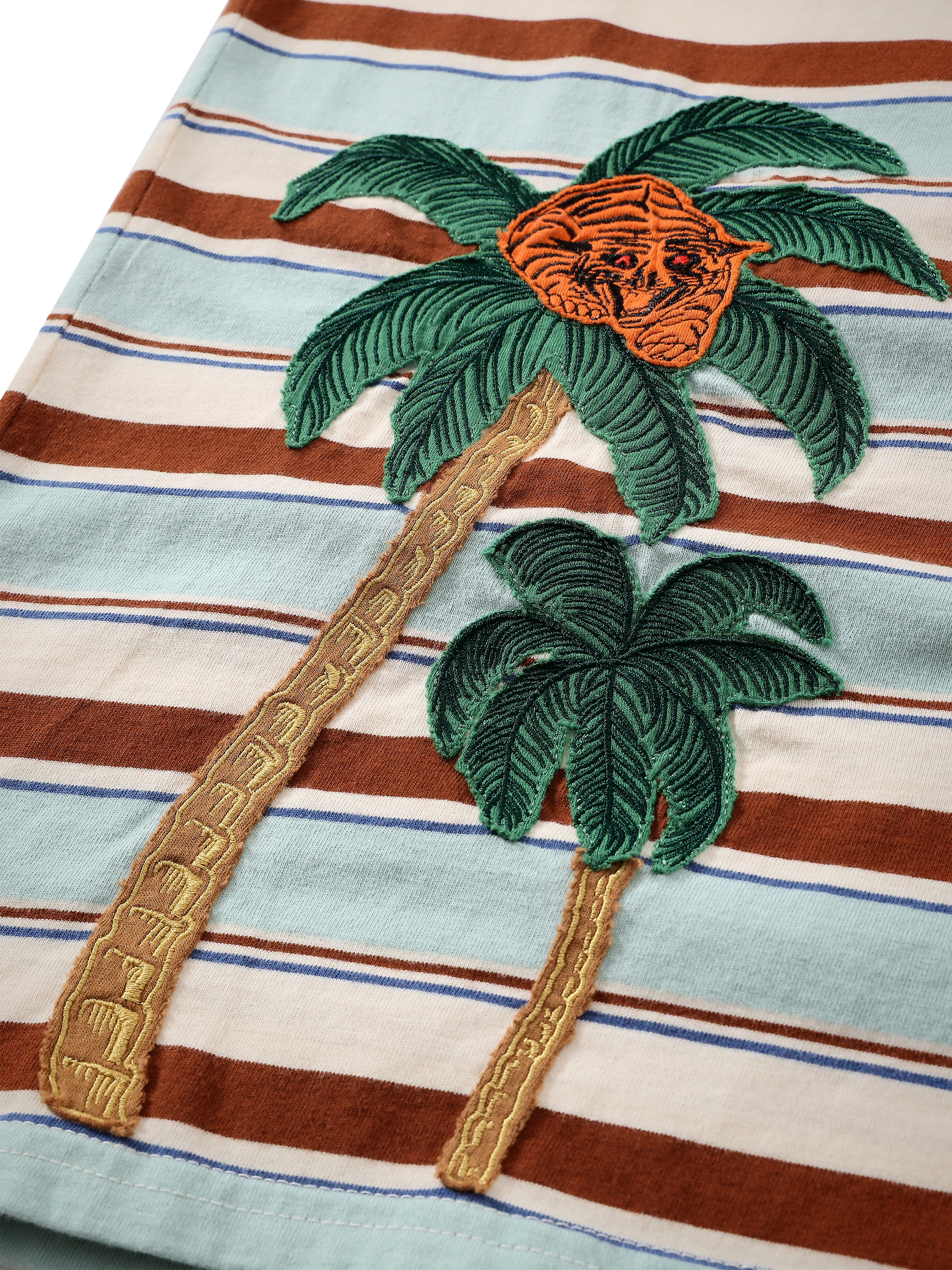 striped detail.png