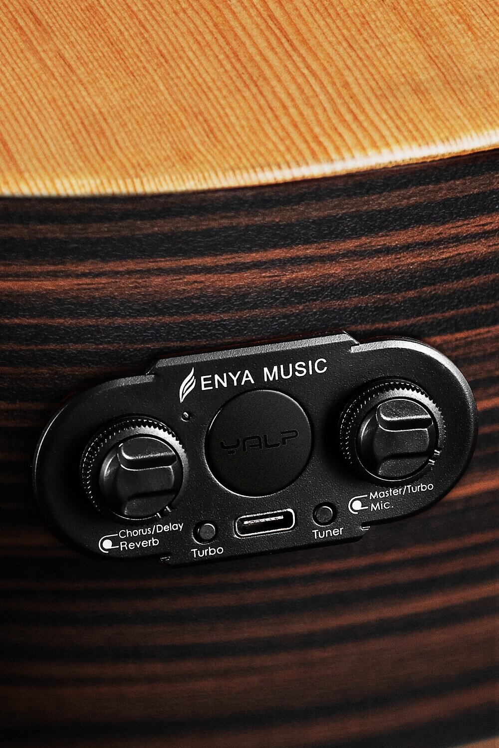 Custom pickup system - The EQ version of X1 Pro is equipped with the dual-mode (piezoelectric + microphone) TransAcoustic pickup jointly developed by Enya and Double Acoustics, S0 model, and comes with a tuning meter and power display function.Adapt to your multiple performance needs!