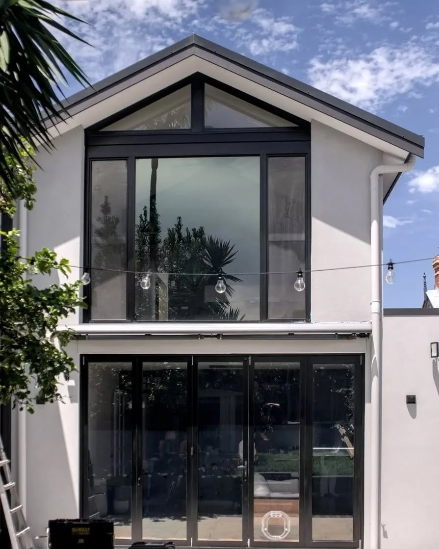 Introducing 33F, a project developed in close collaboration with our clients, incorporating a kitchen layout designed for natural flow and storage that adapts to a growing family, shaping a home suited to long-term living.

The rear elevation feature